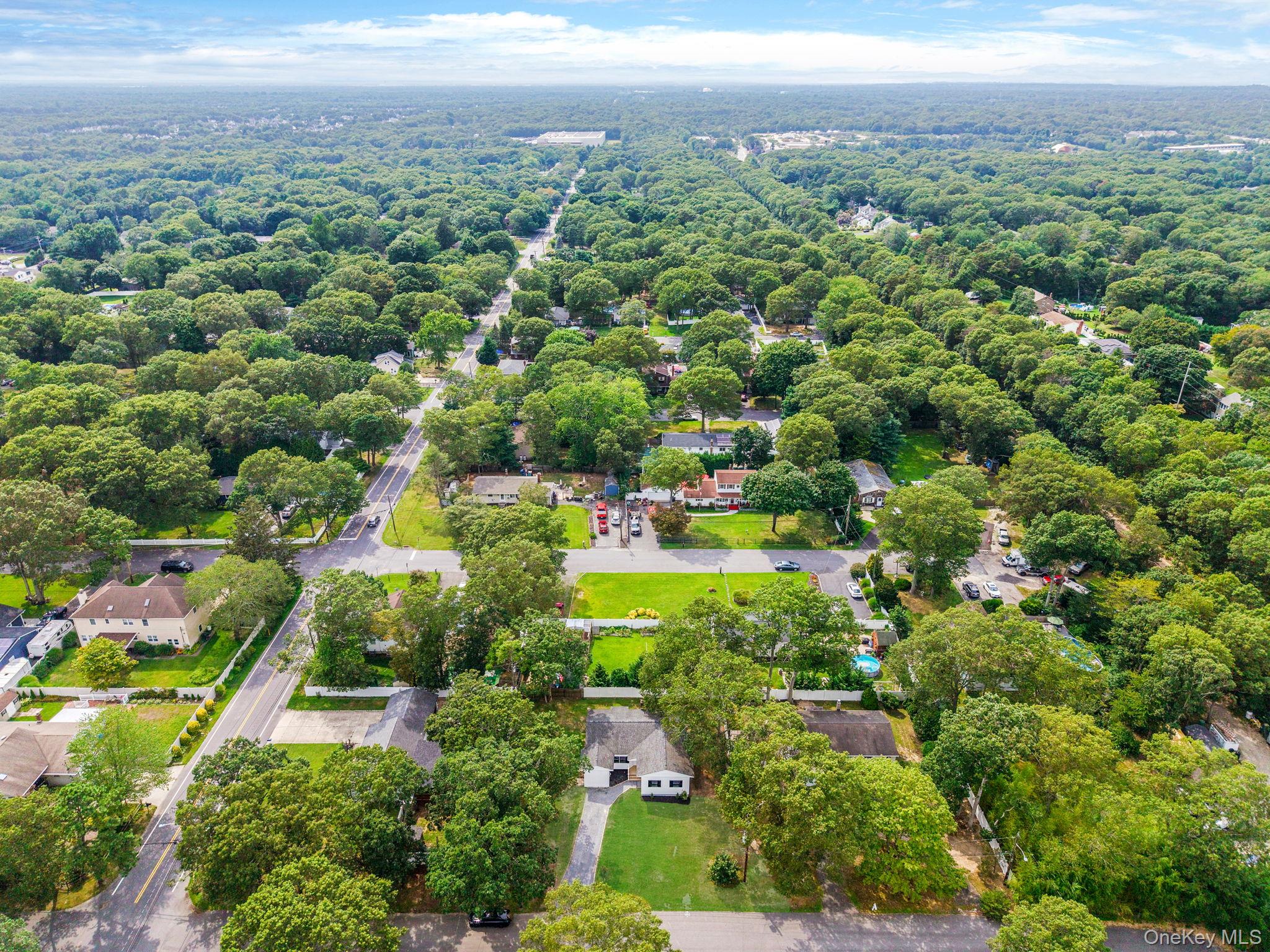 220 Peekskill Avenue, Medford, NY 11763