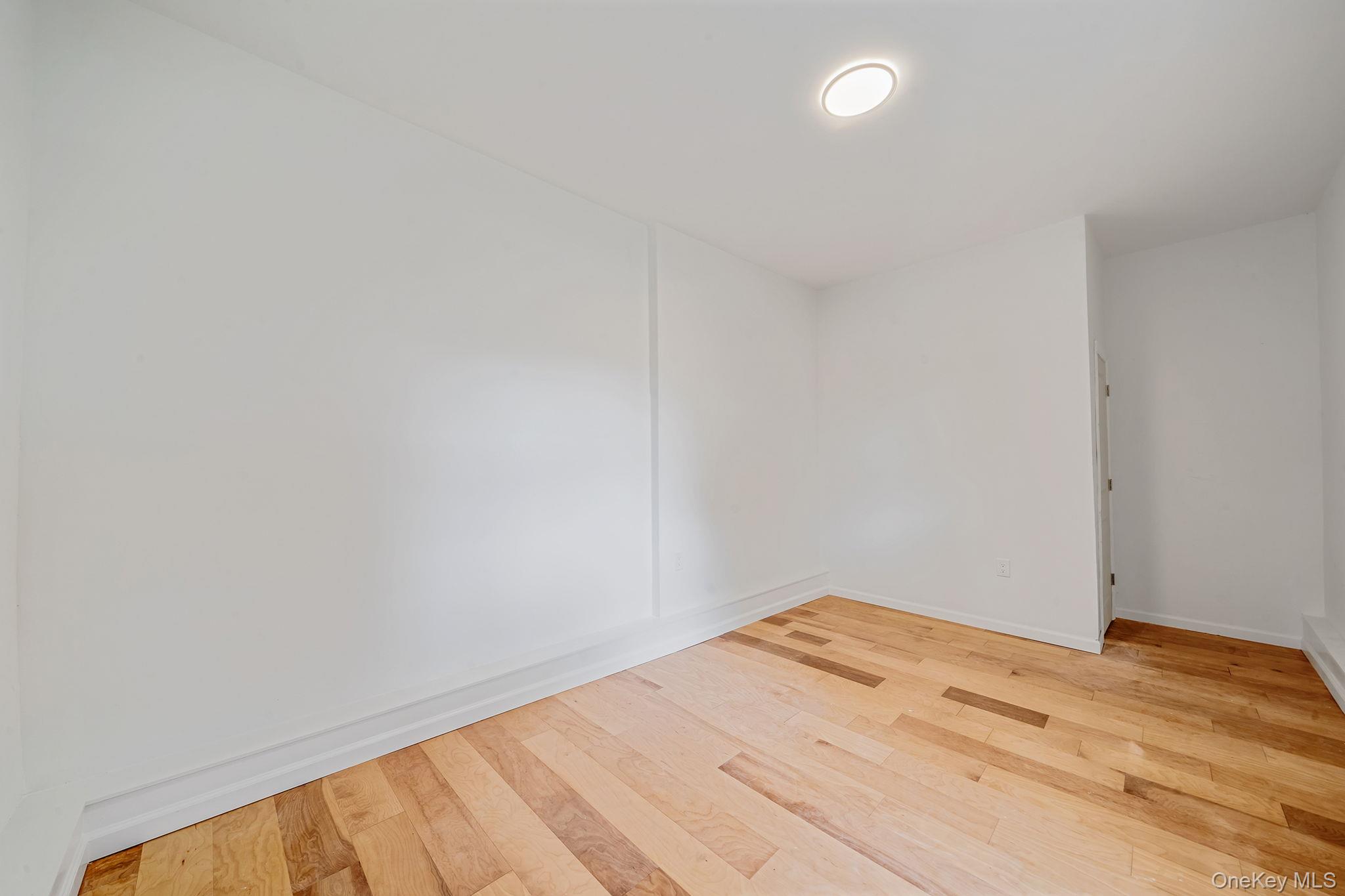 220 Peekskill Avenue, Medford, NY 11763