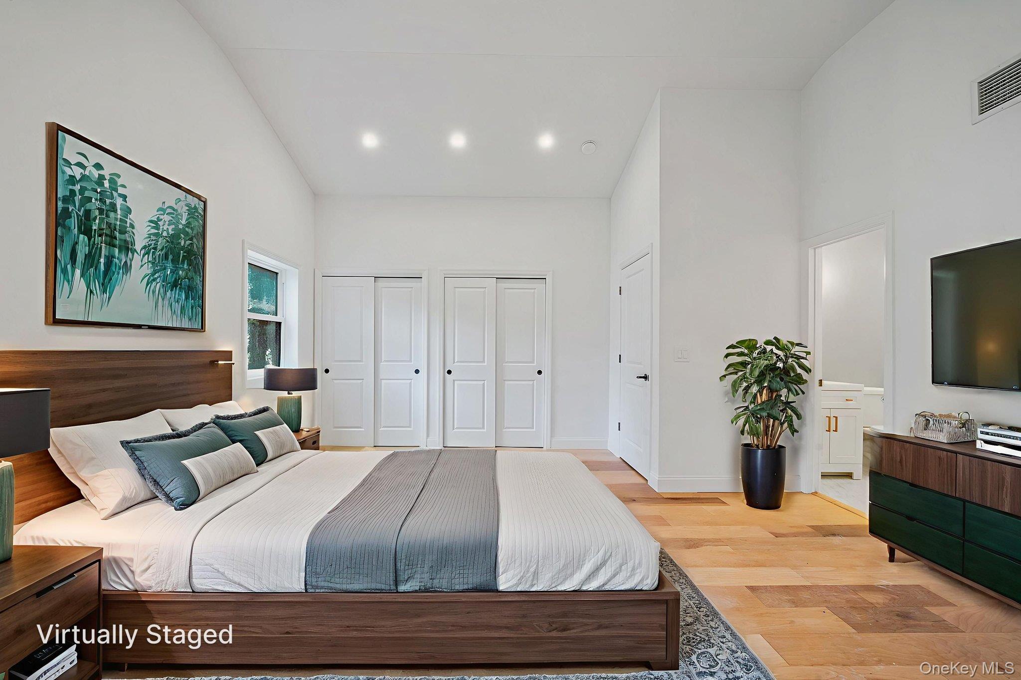 220 Peekskill Avenue, Medford, NY 11763