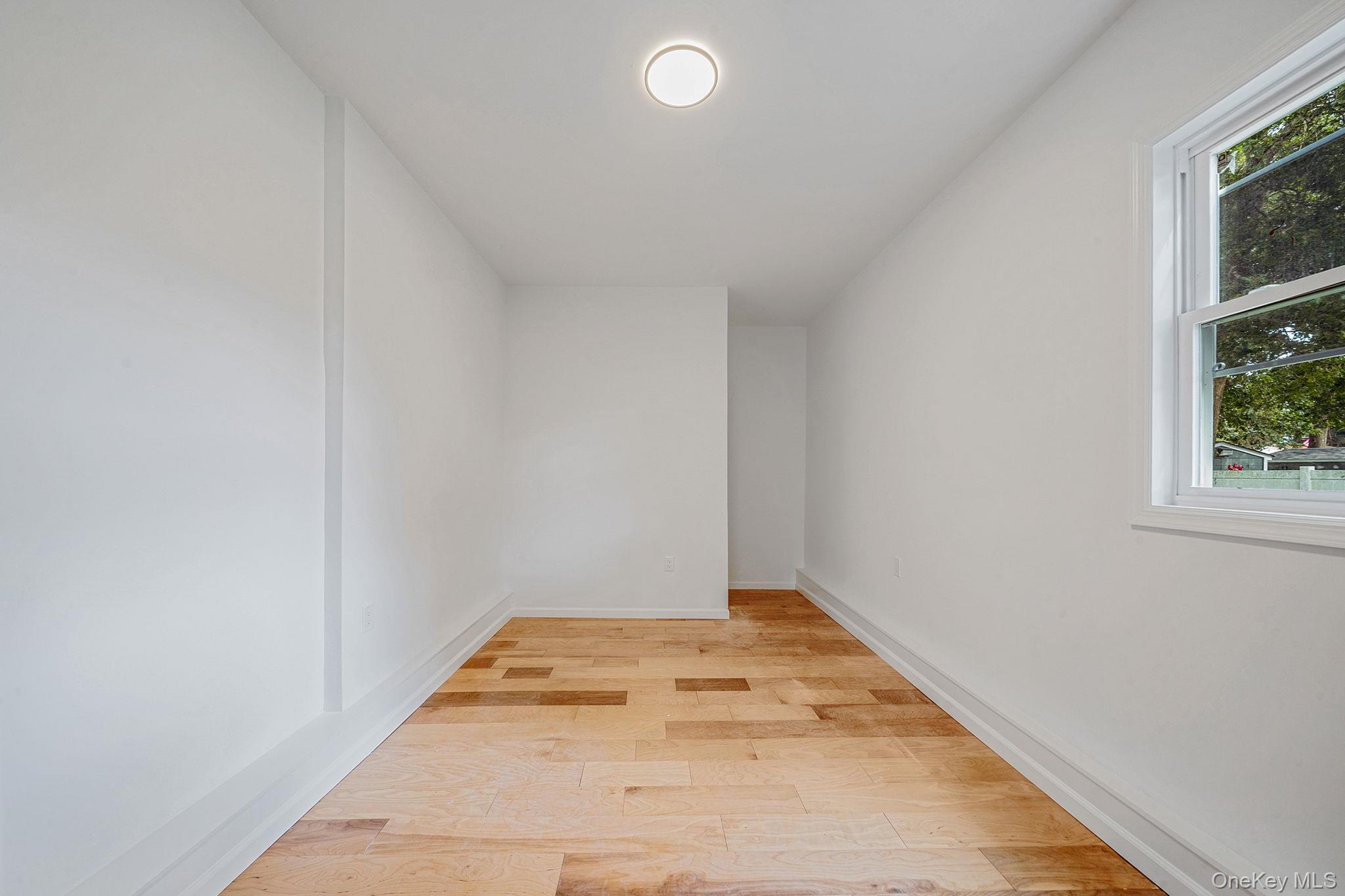 220 Peekskill Avenue, Medford, NY 11763