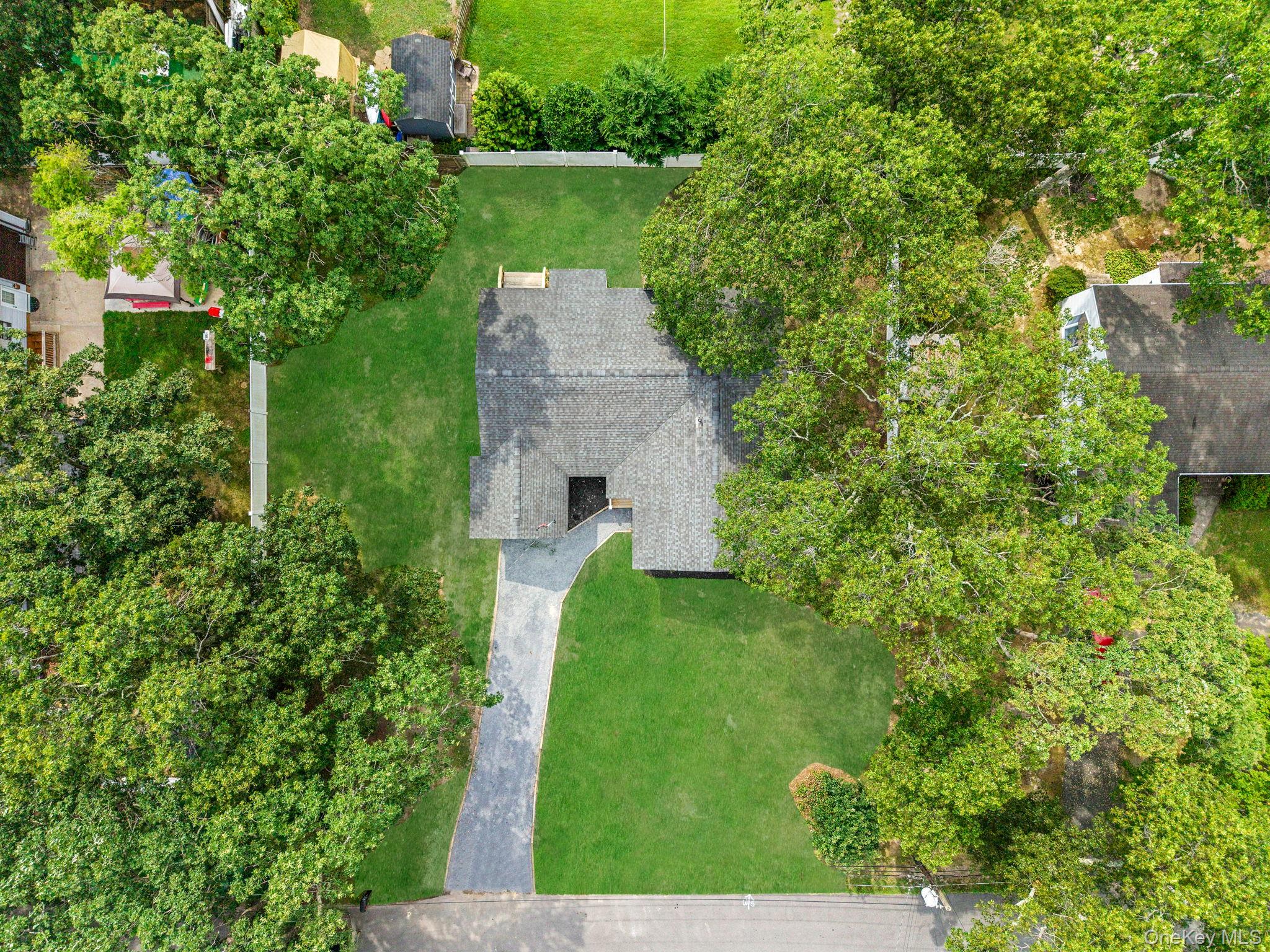 220 Peekskill Avenue, Medford, NY 11763