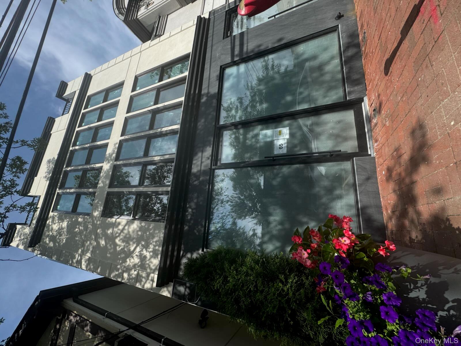 65 Middle Neck Road, Great Neck, NY 11021