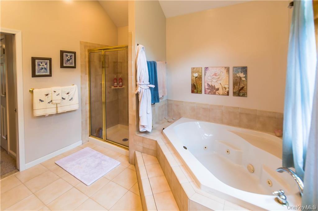 33 Sandra Lane, Monroe, NY 10950