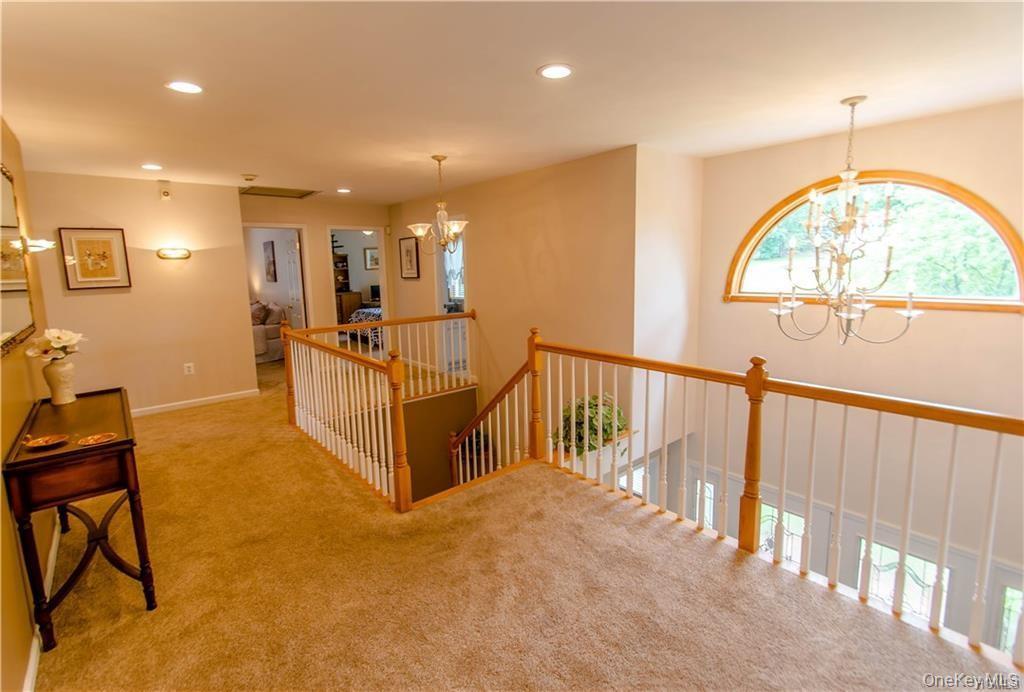 33 Sandra Lane, Monroe, NY 10950