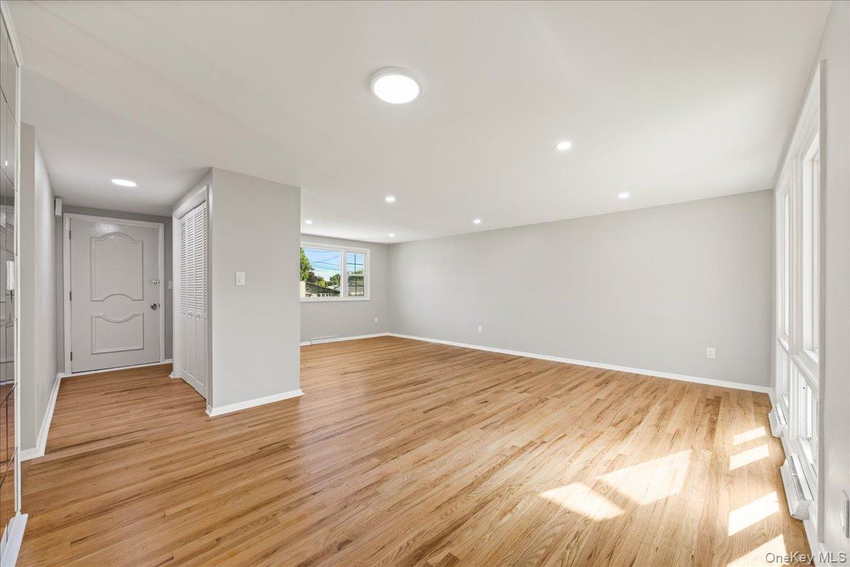 24 Stony Run Road, Newburgh, NY 12550