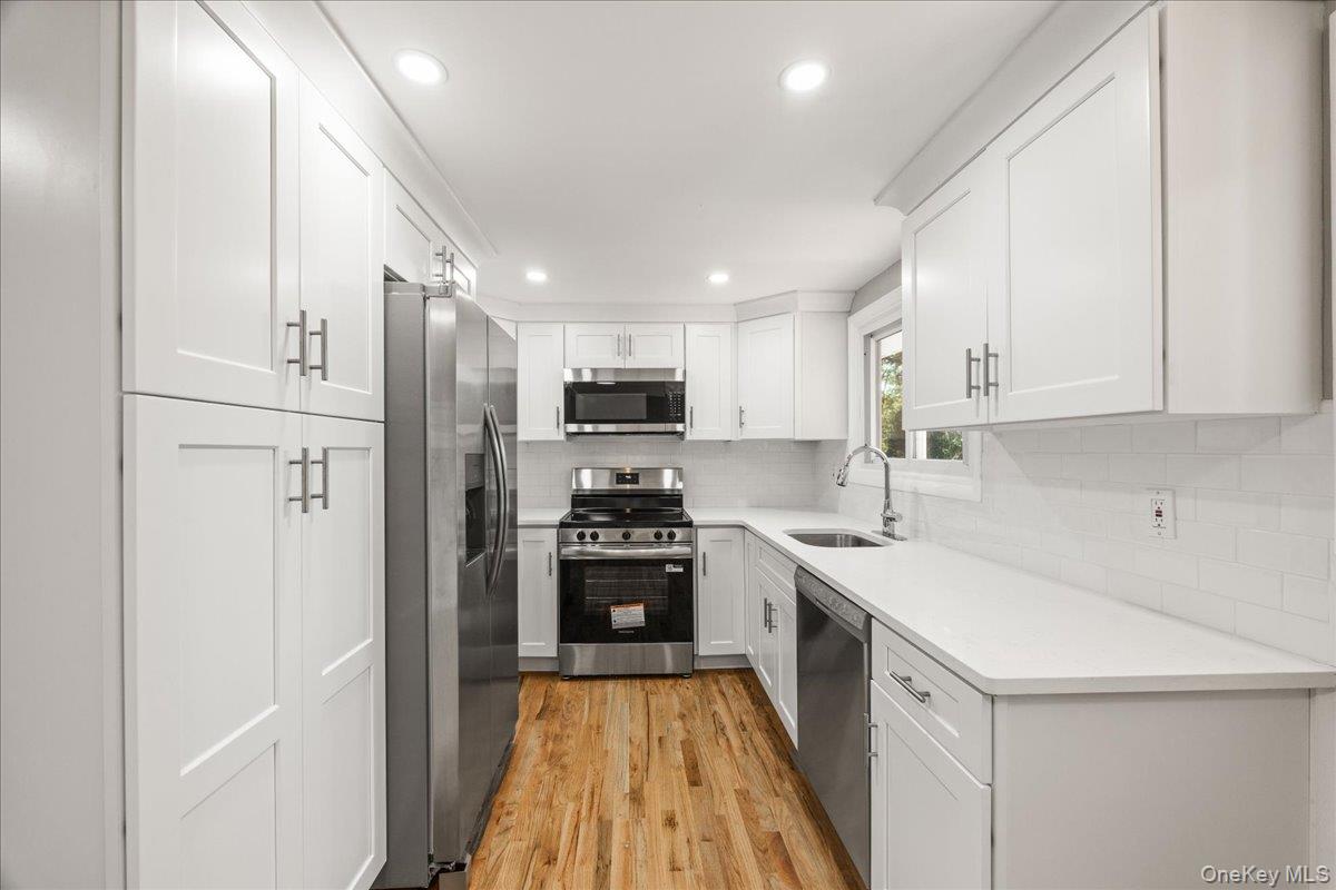 24 Stony Run Road, Newburgh, NY 12550