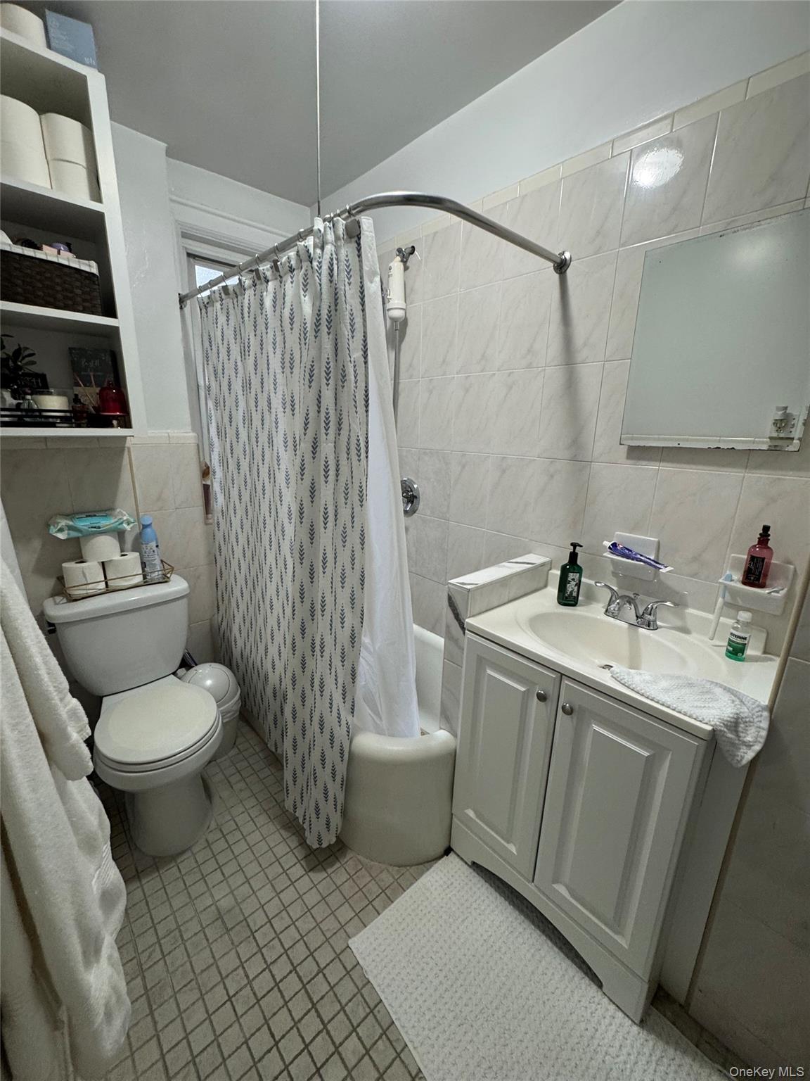 93 E 233rd Street, Bronx, NY 10470