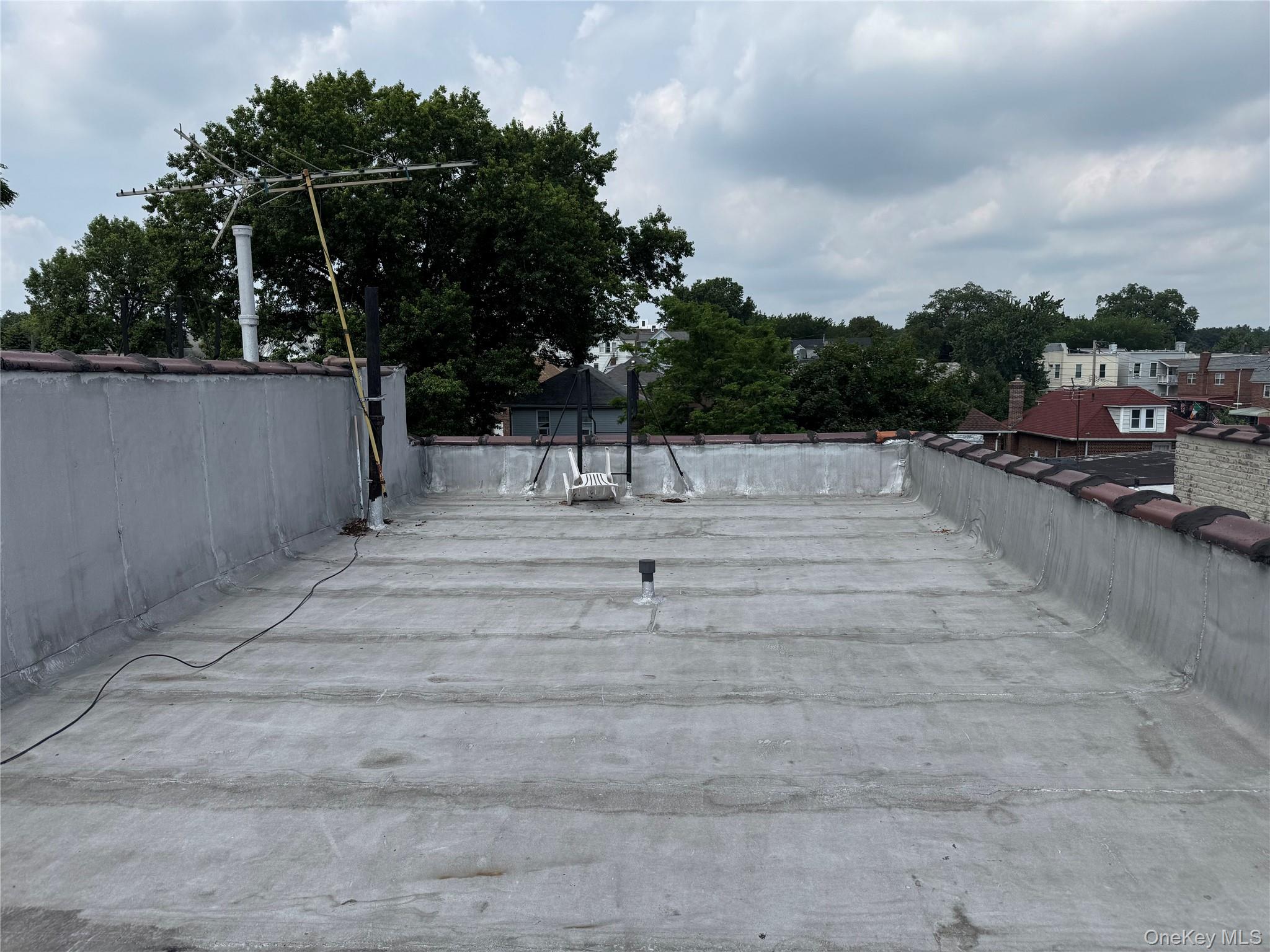 93 E 233rd Street, Bronx, NY 10470