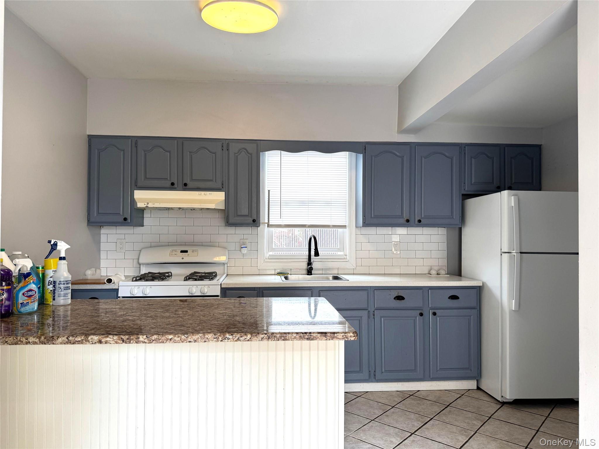120 Lincoln Avenue # 1st Floor, Mineola, NY 11501