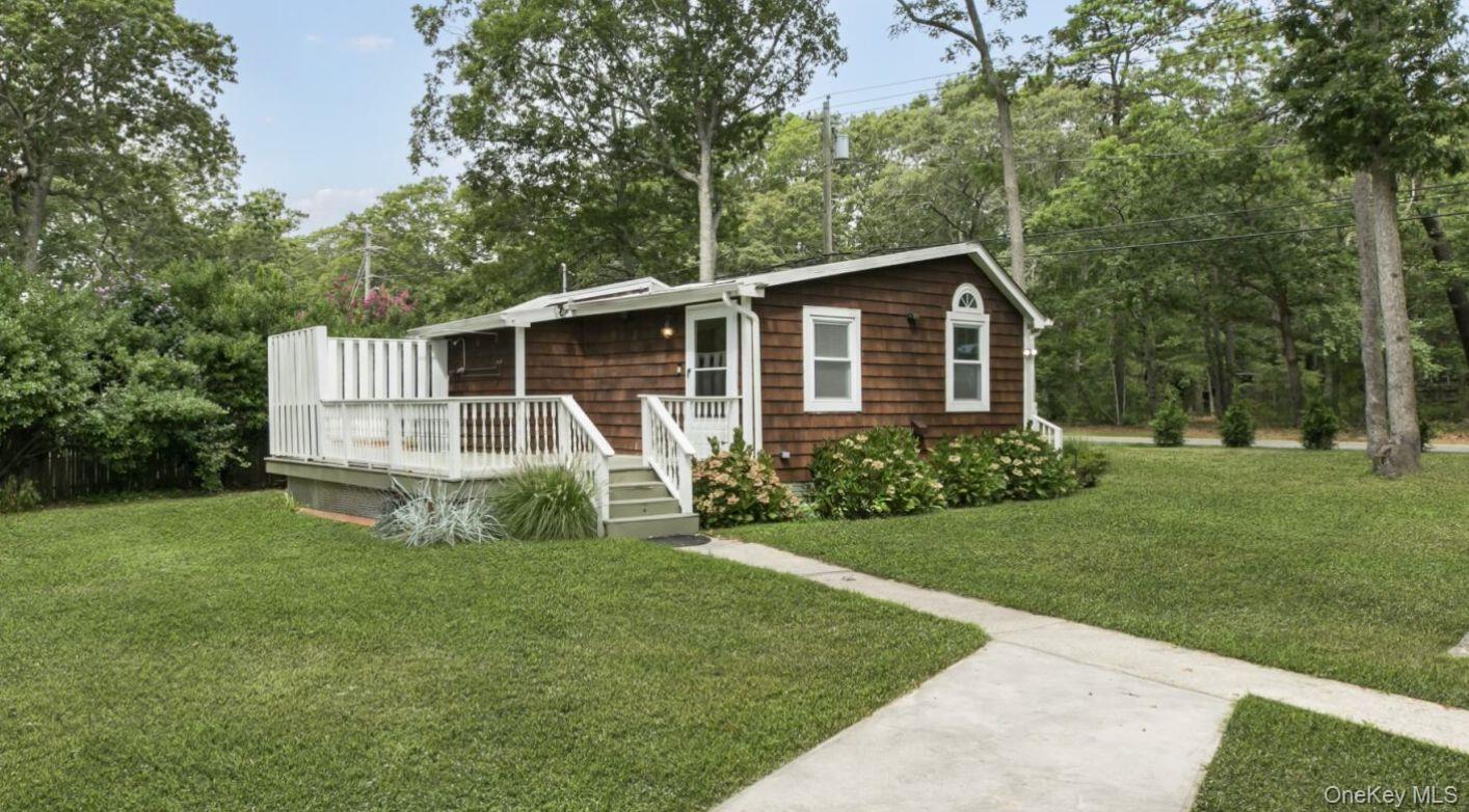 61 Squires Avenue, East Quogue, NY 11942