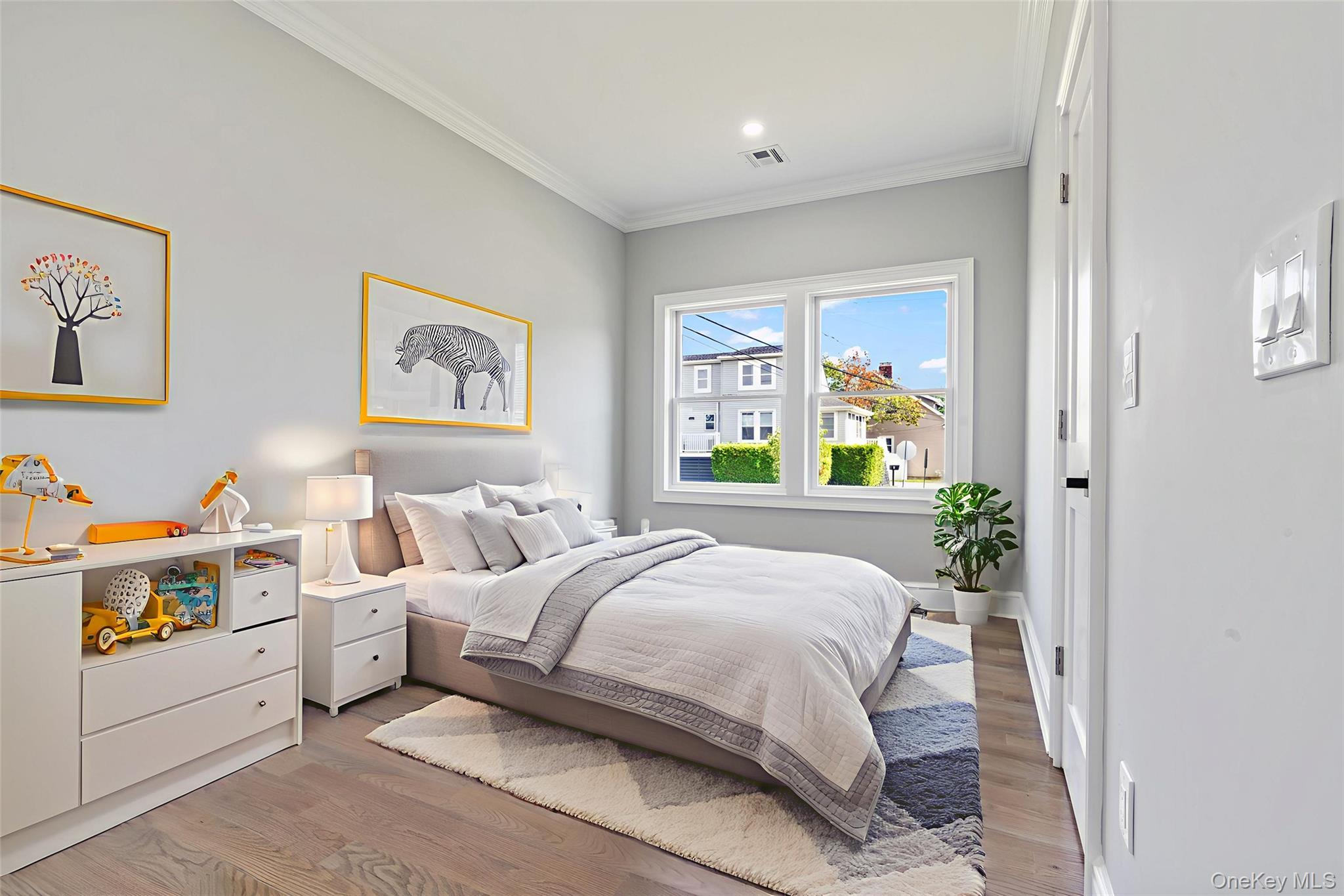 7 S Bay Avenue, Bay Shore, NY 11706