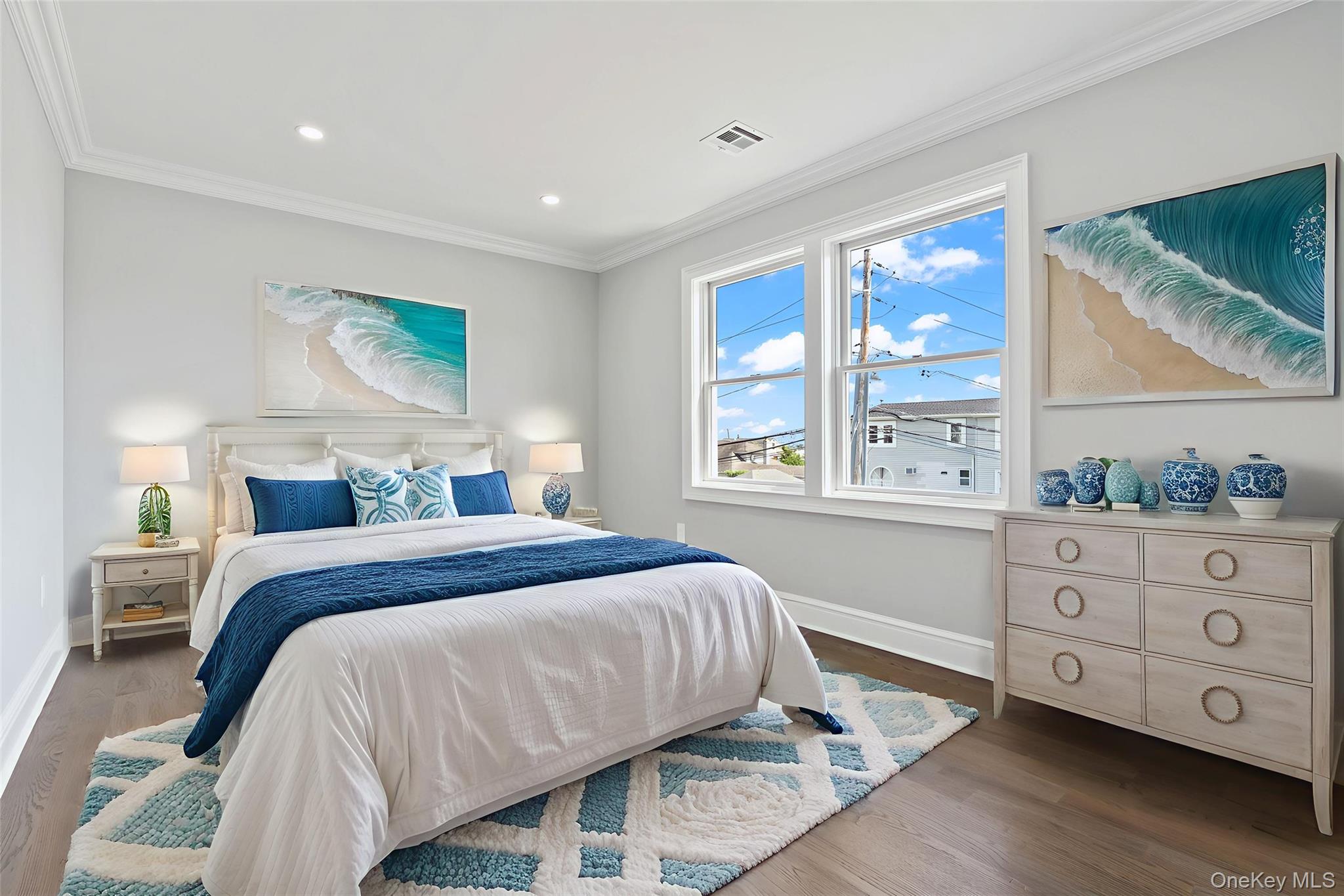 7 S Bay Avenue, Bay Shore, NY 11706