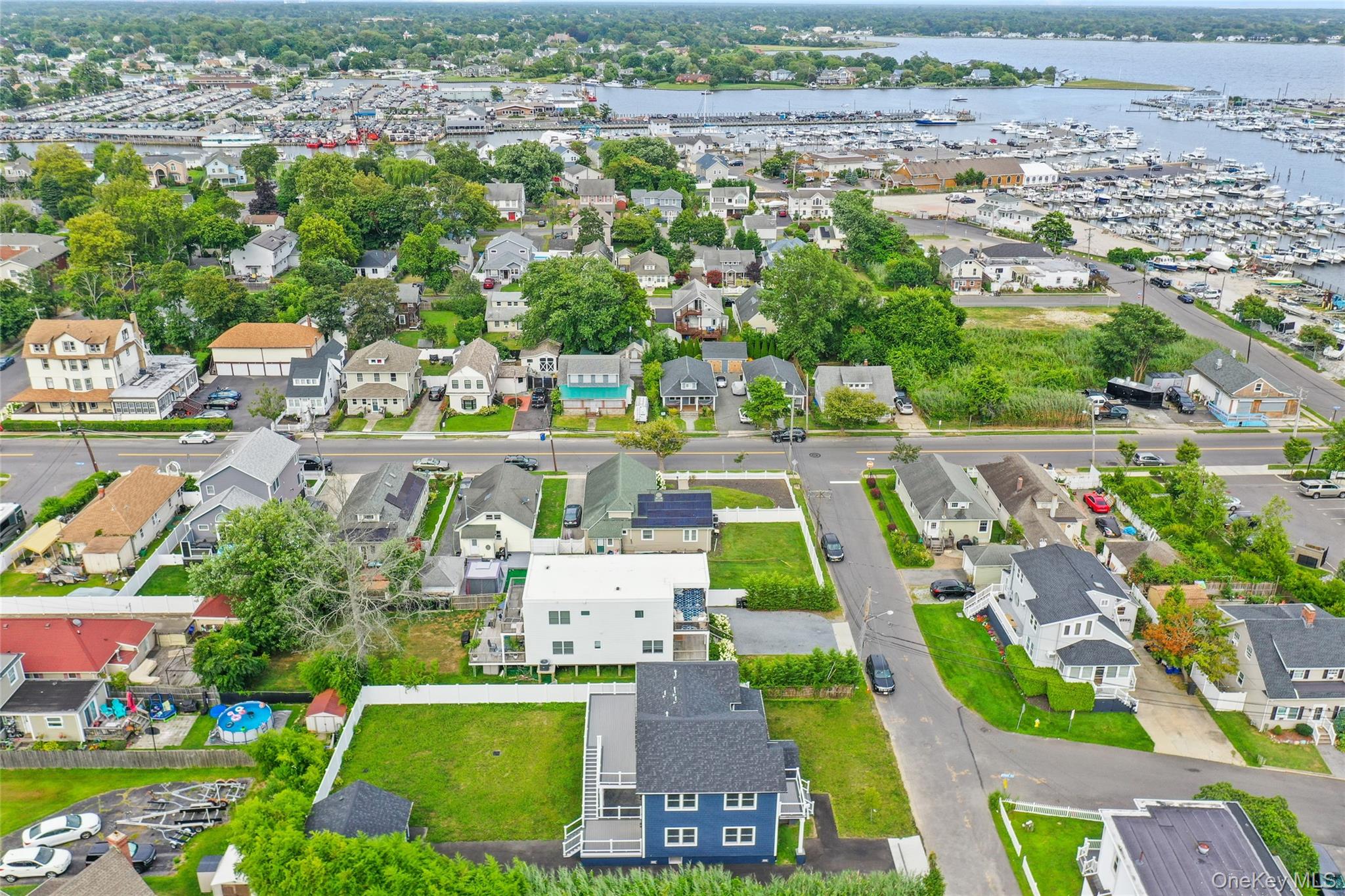 7 S Bay Avenue, Bay Shore, NY 11706