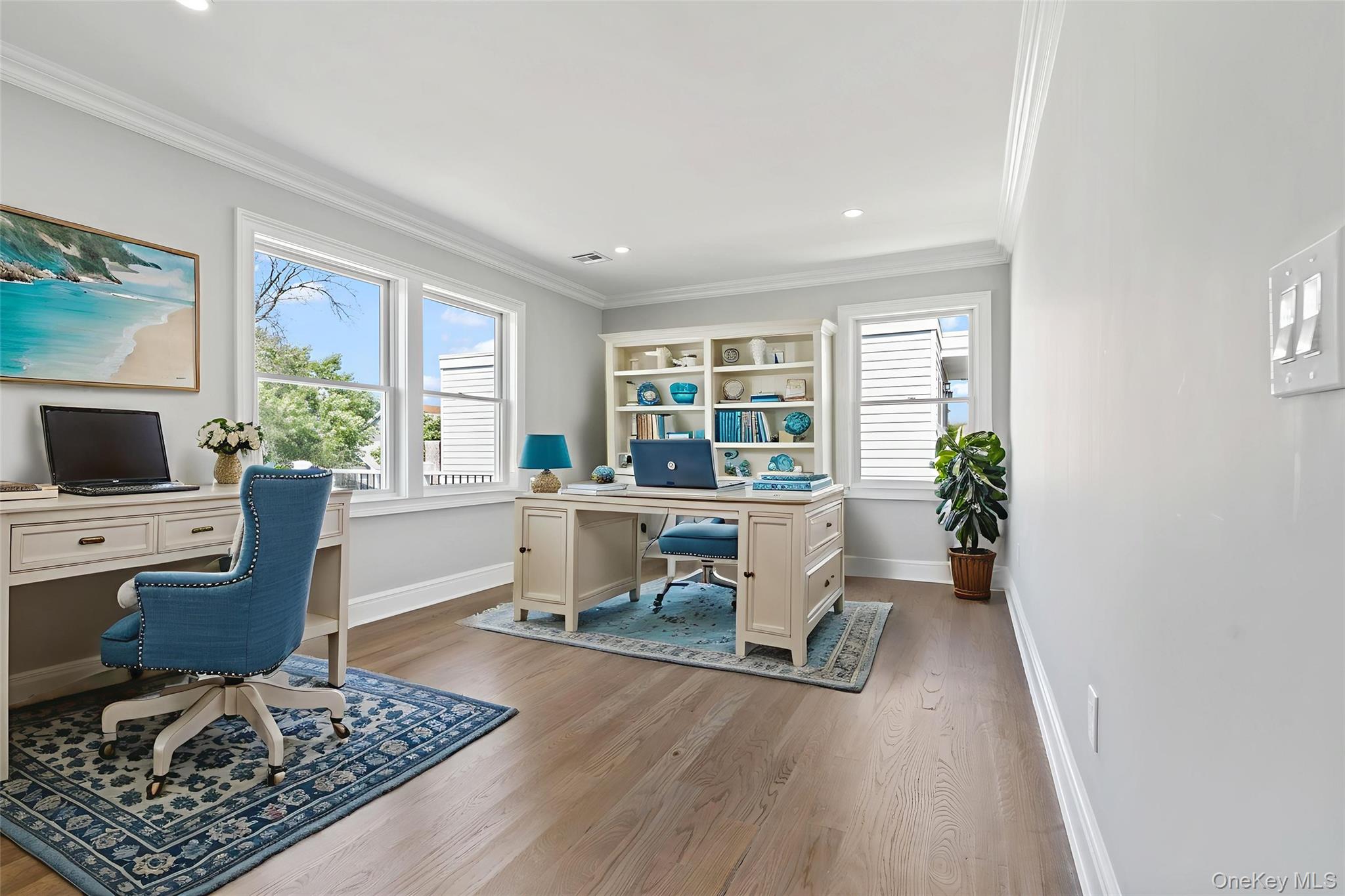 7 S Bay Avenue, Bay Shore, NY 11706