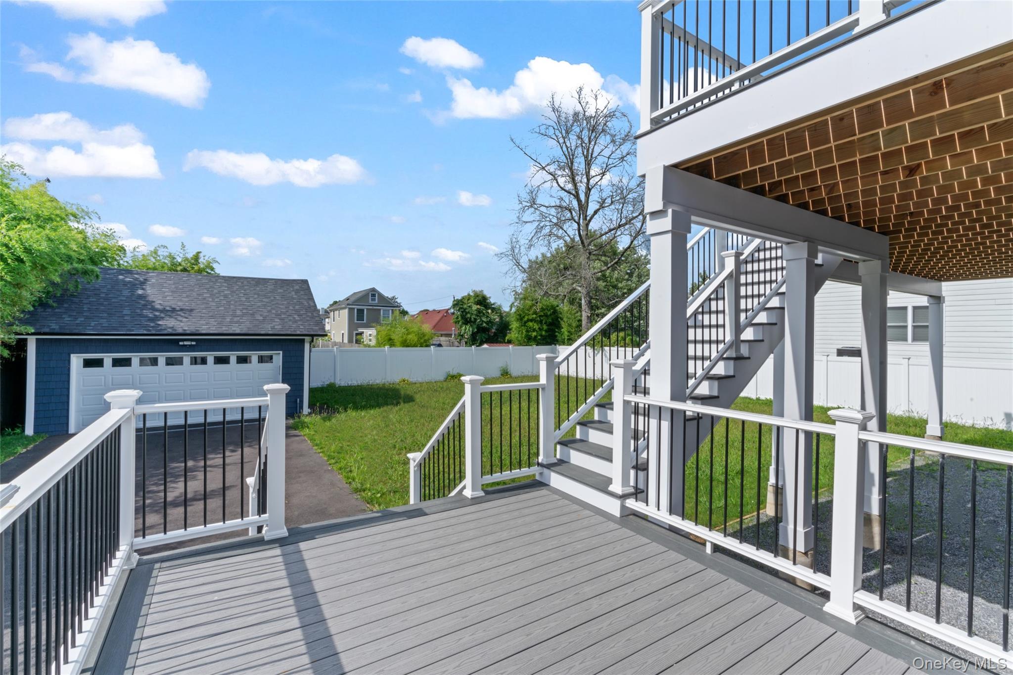 7 S Bay Avenue, Bay Shore, NY 11706