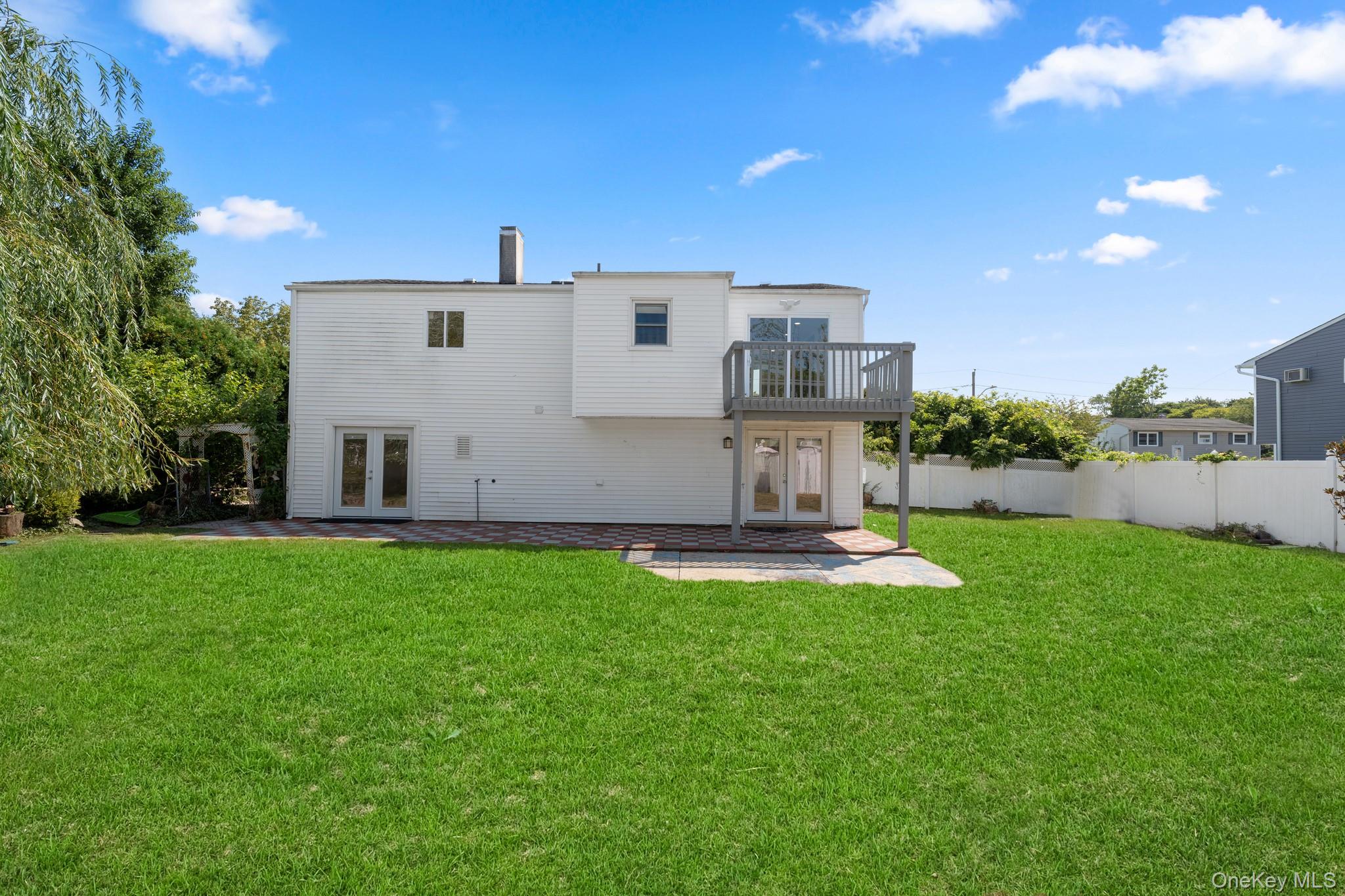 109 Remington Avenue, Selden, NY 11784