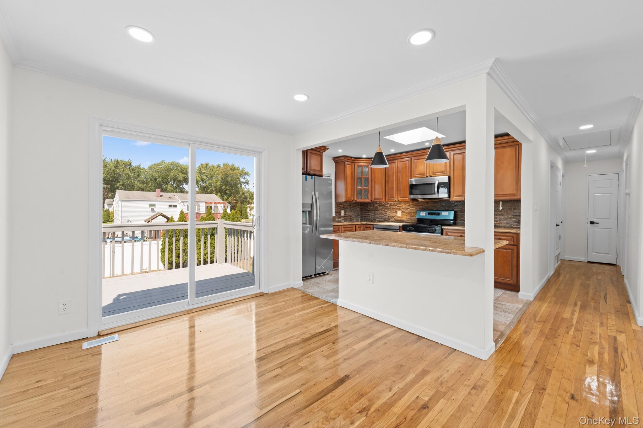 109 Remington Avenue, Selden, NY 11784