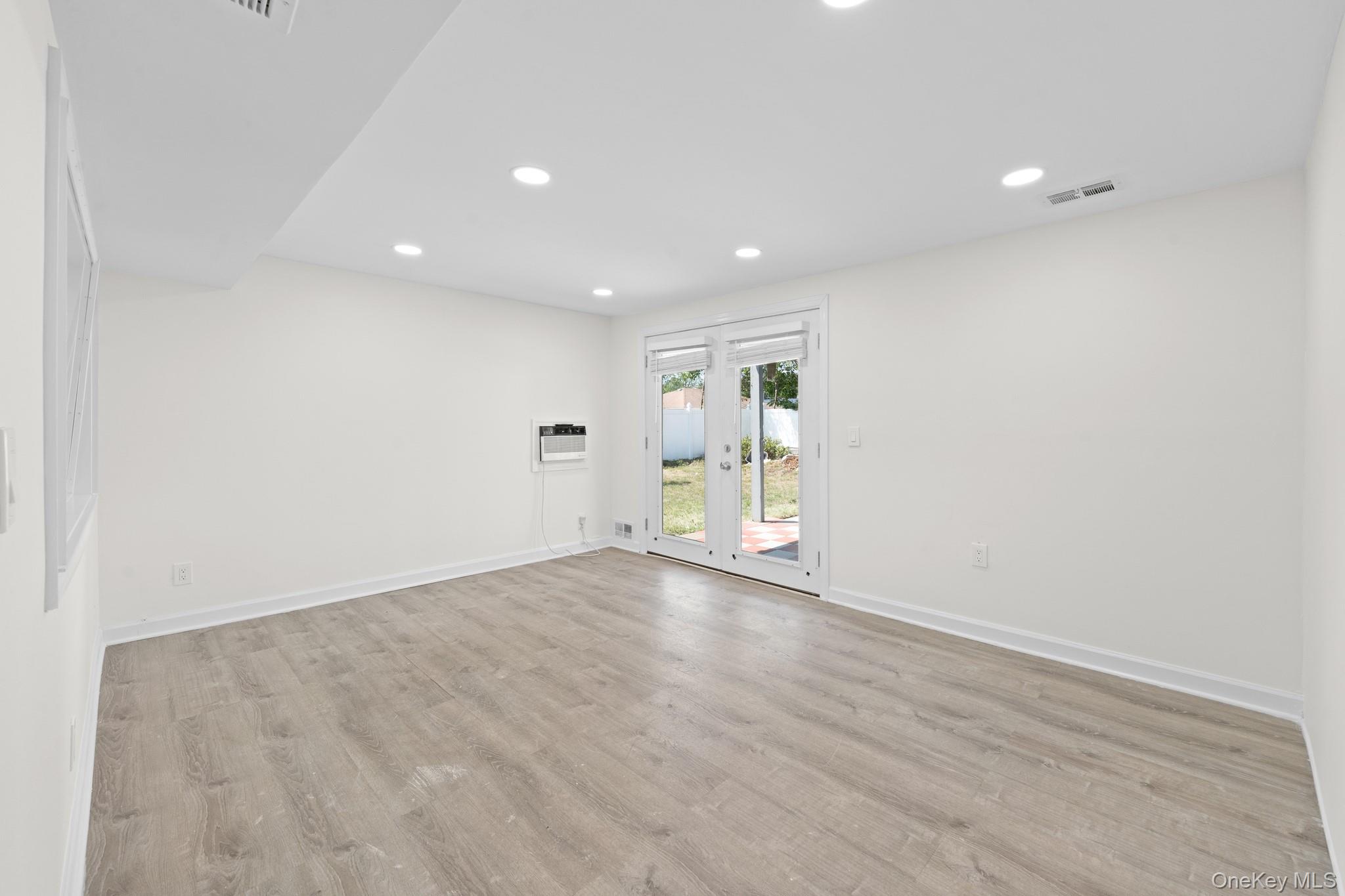 109 Remington Avenue, Selden, NY 11784