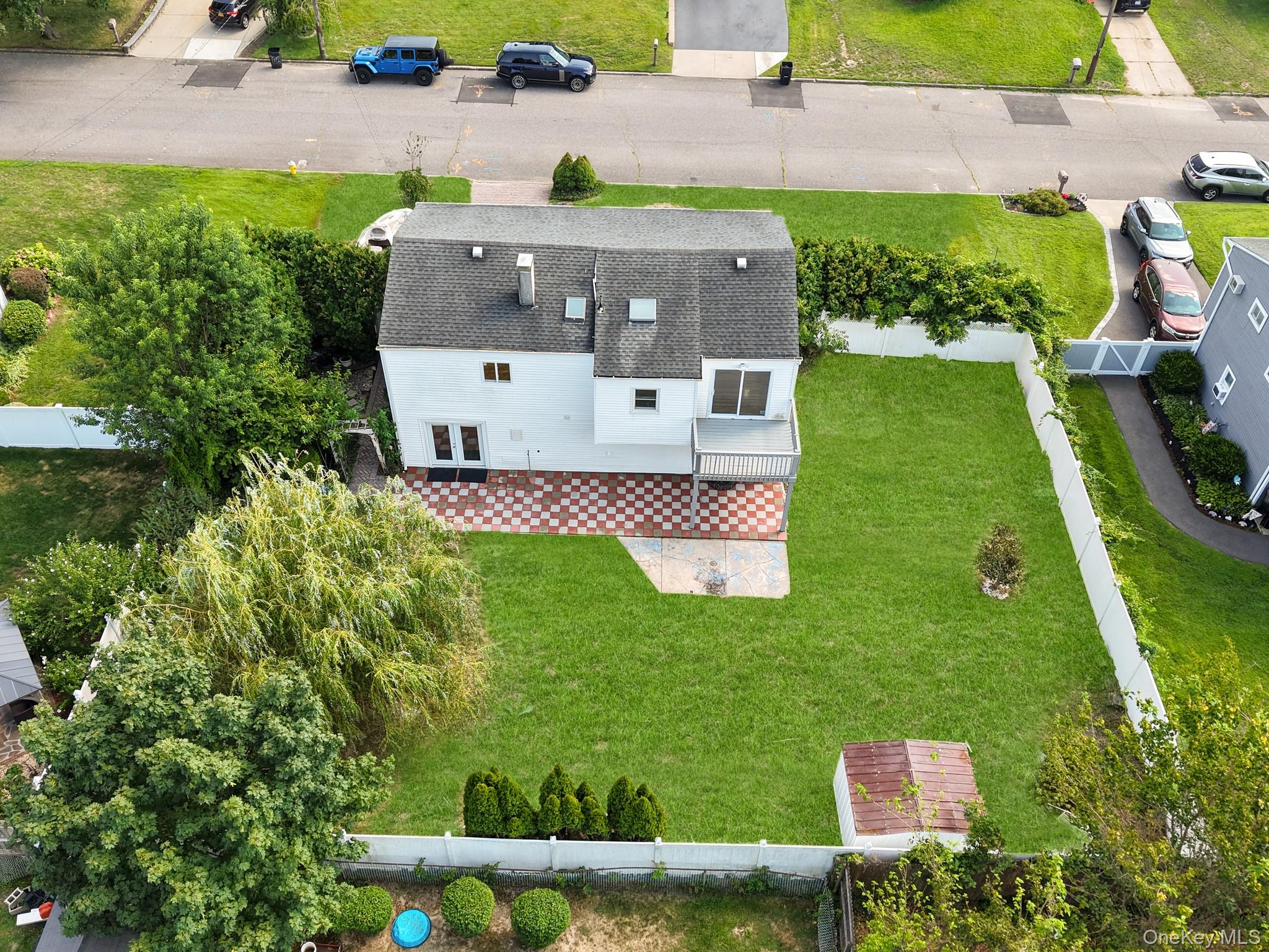 109 Remington Avenue, Selden, NY 11784