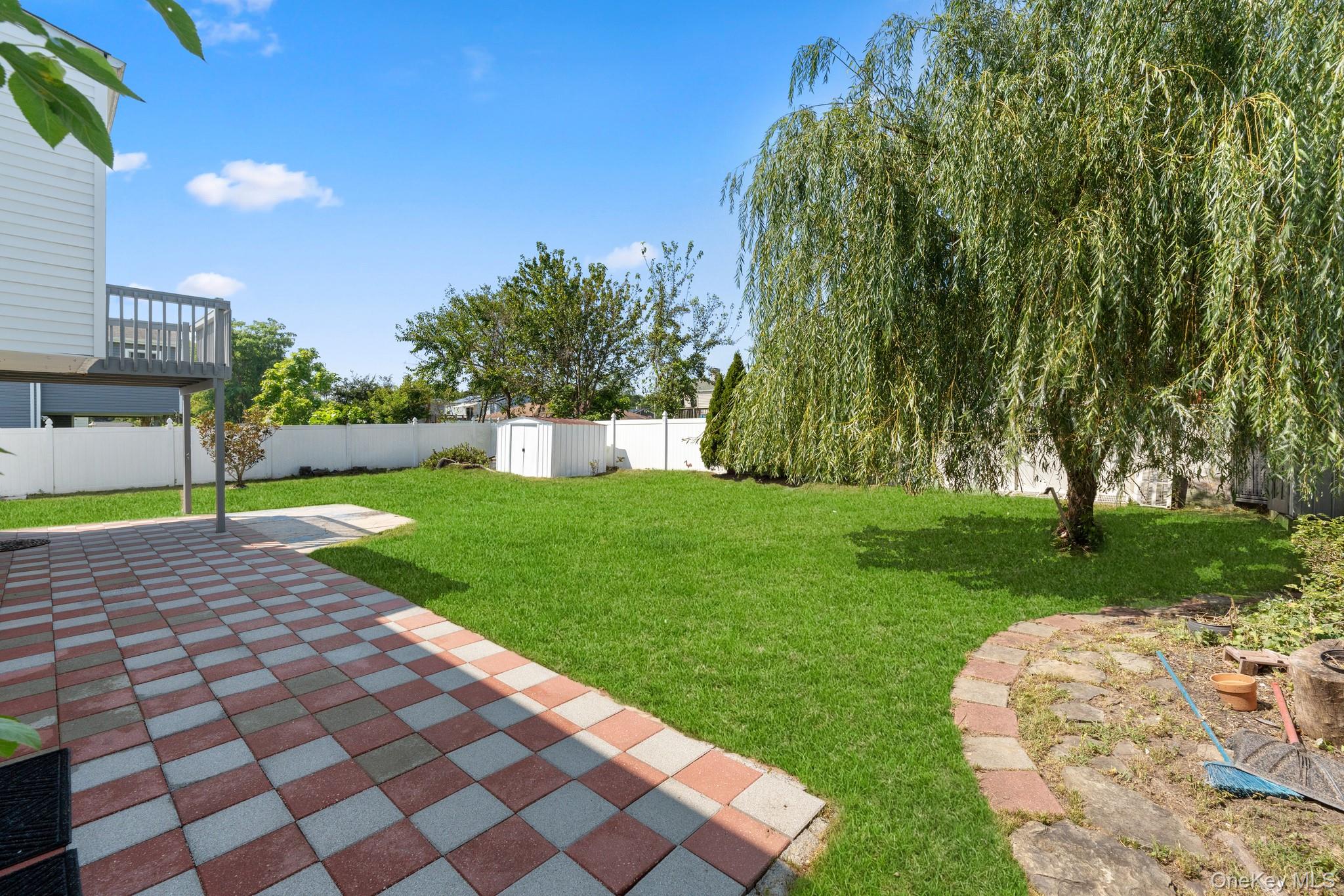 109 Remington Avenue, Selden, NY 11784