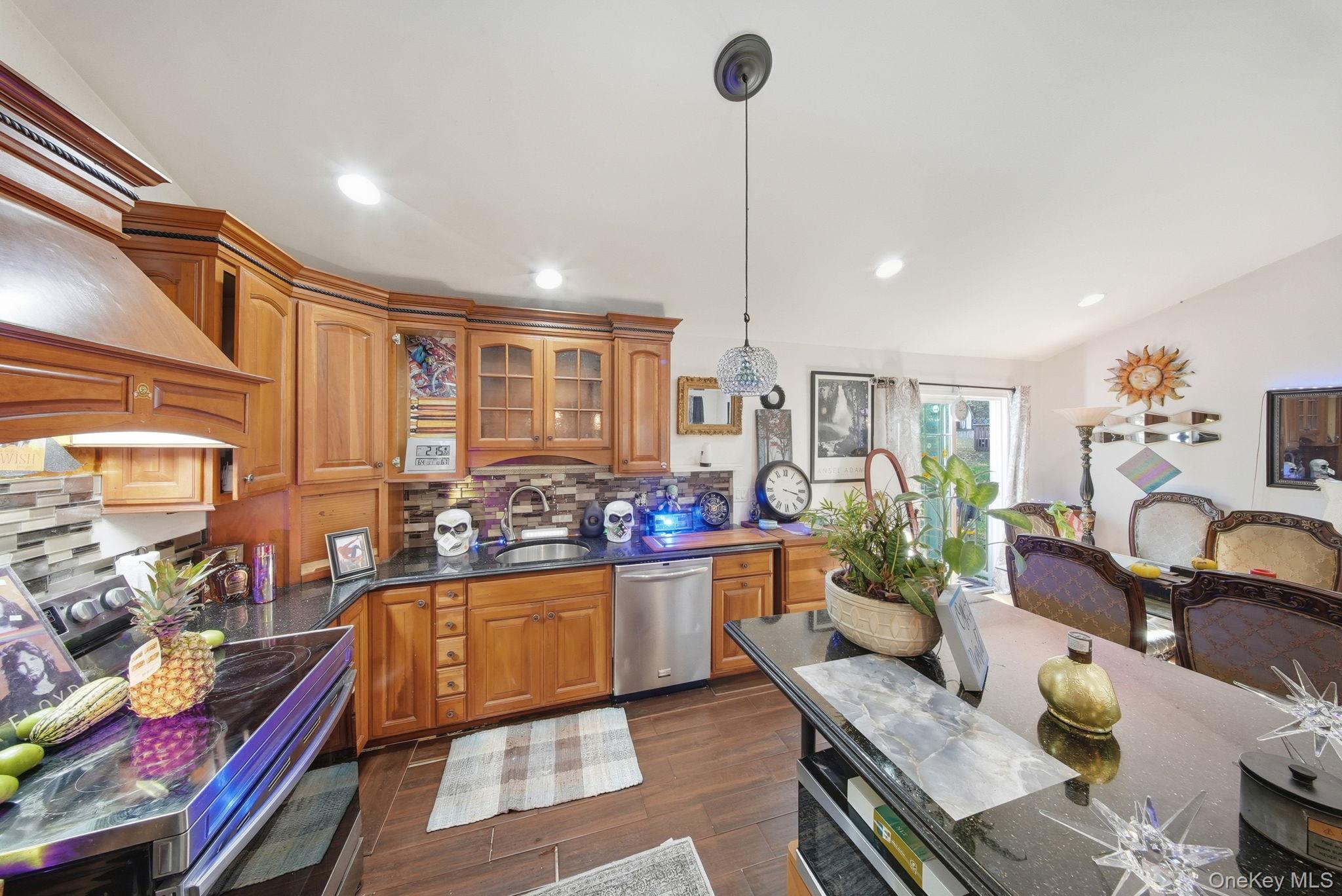 7 Dussenbury Drive, Florida, NY 10921