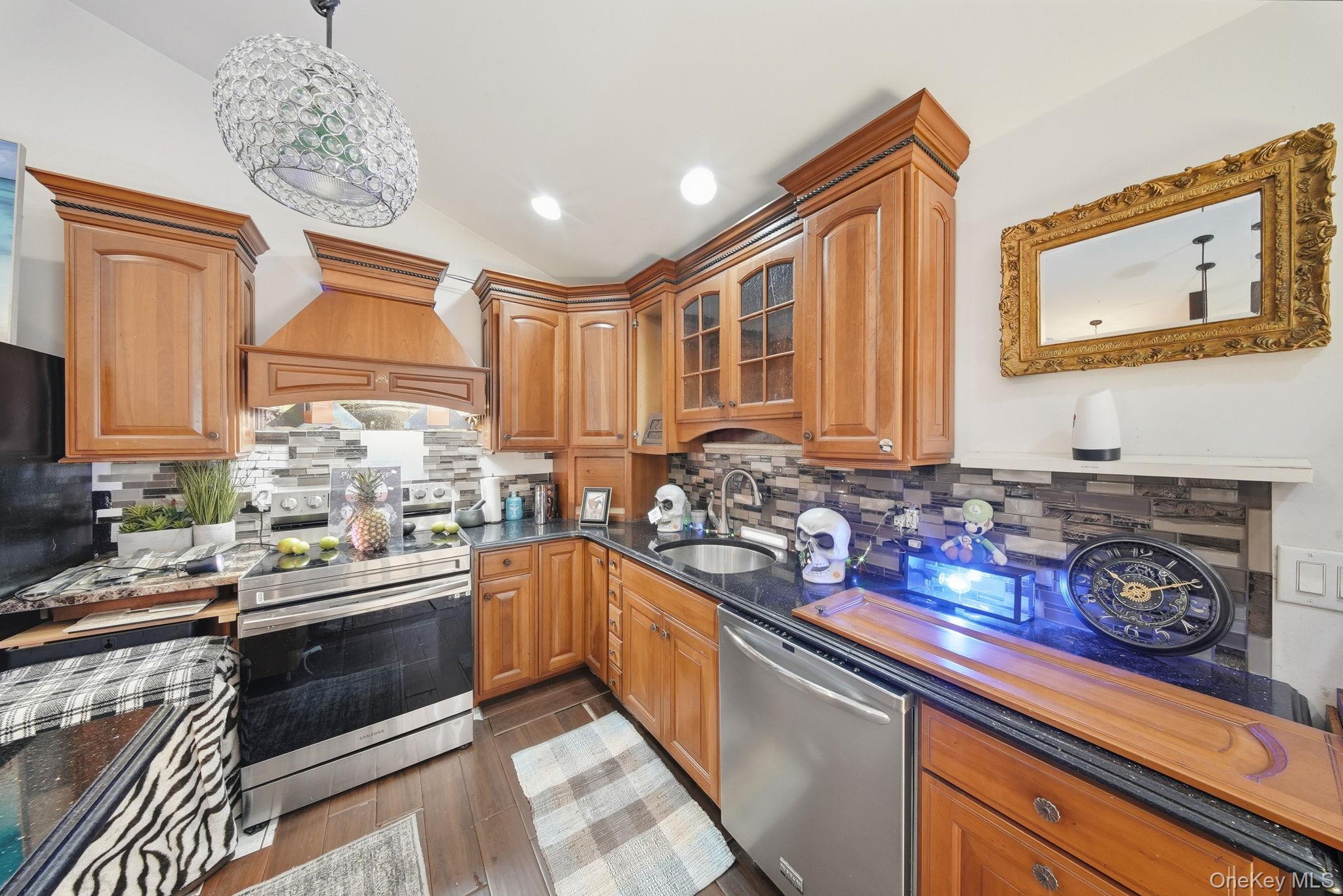 7 Dussenbury Drive, Florida, NY 10921