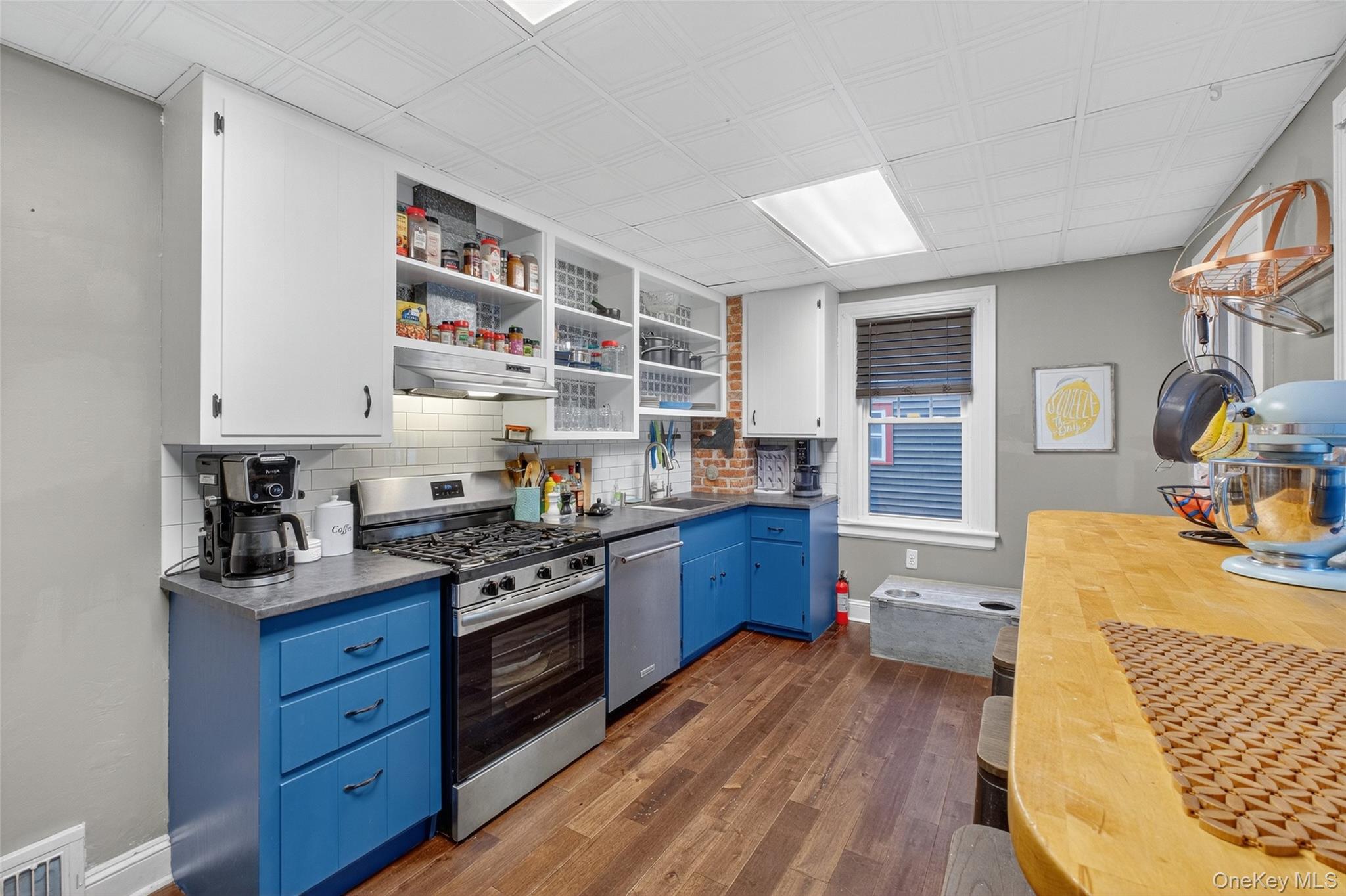 4 Marian Avenue, Poughkeepsie, NY 12601