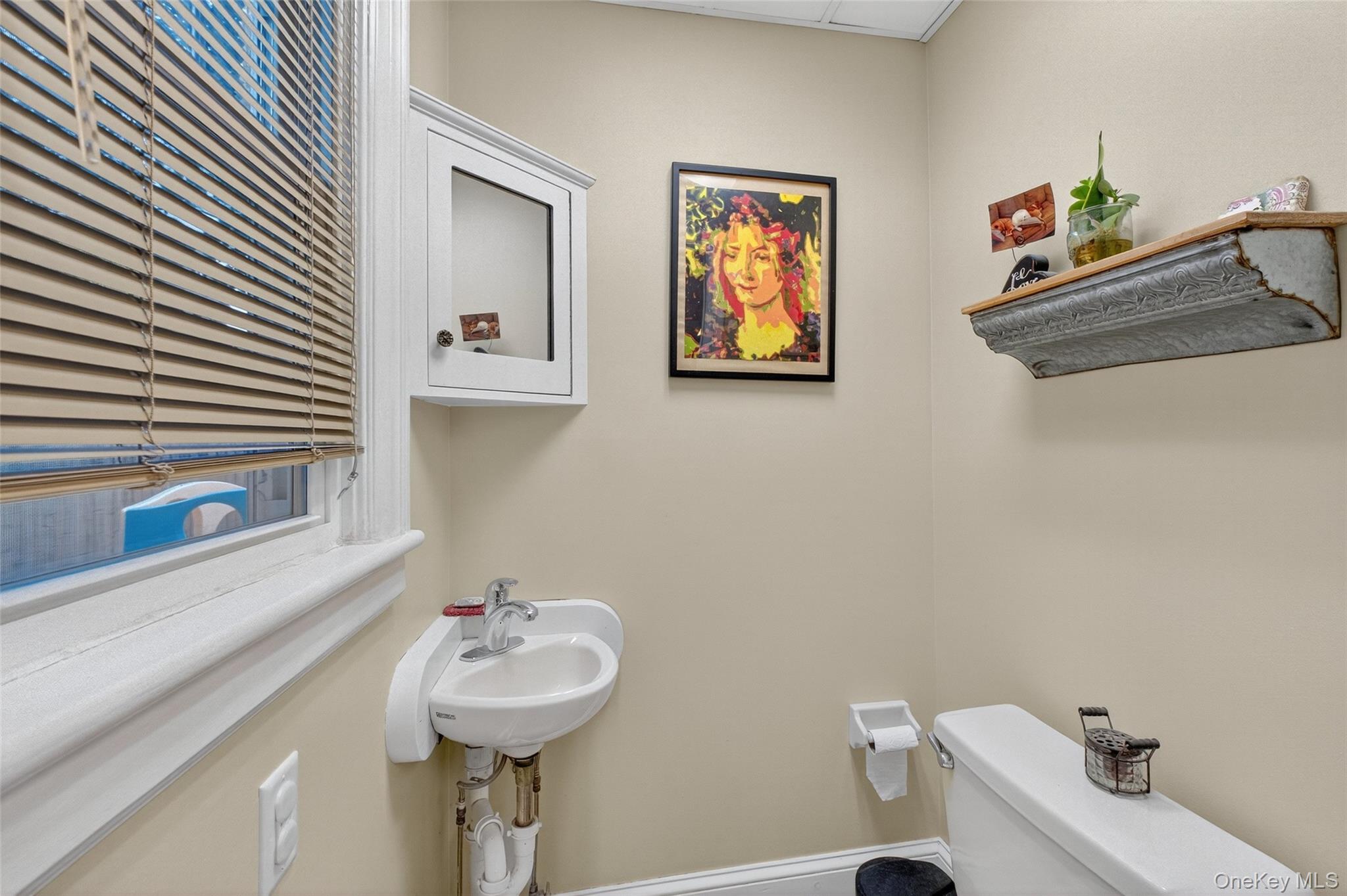 4 Marian Avenue, Poughkeepsie, NY 12601