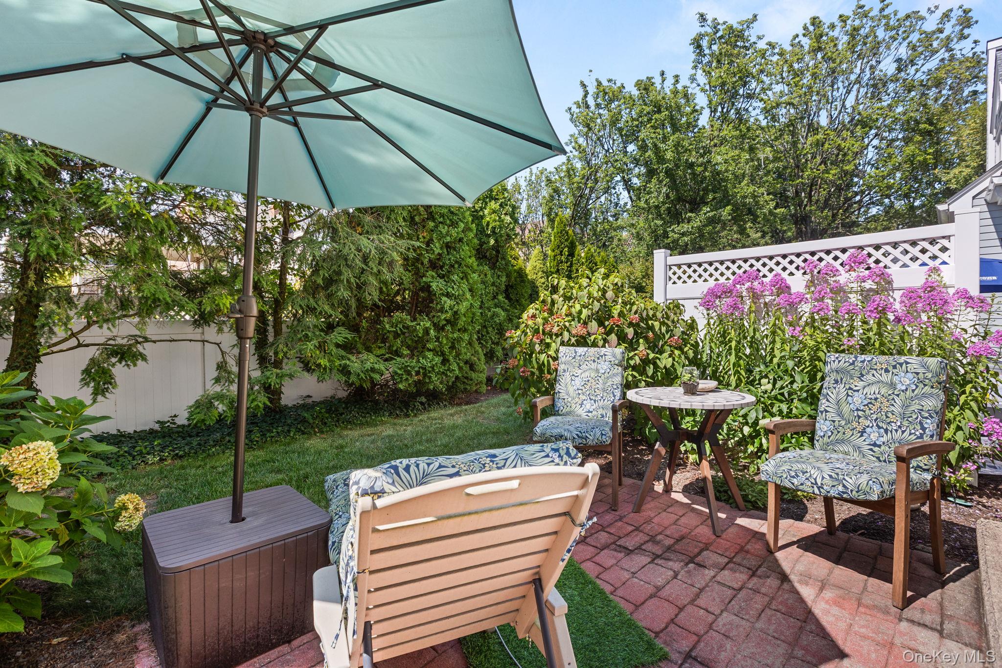 193 Hamilton Avenue # 20, Greenwich, CT 06830