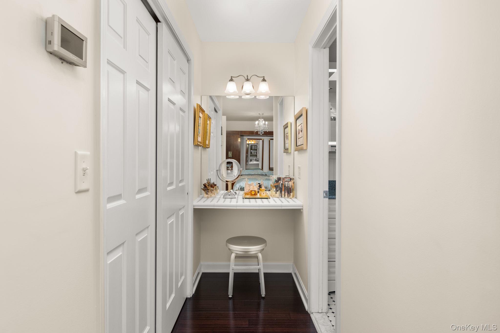 193 Hamilton Avenue # 20, Greenwich, CT 06830