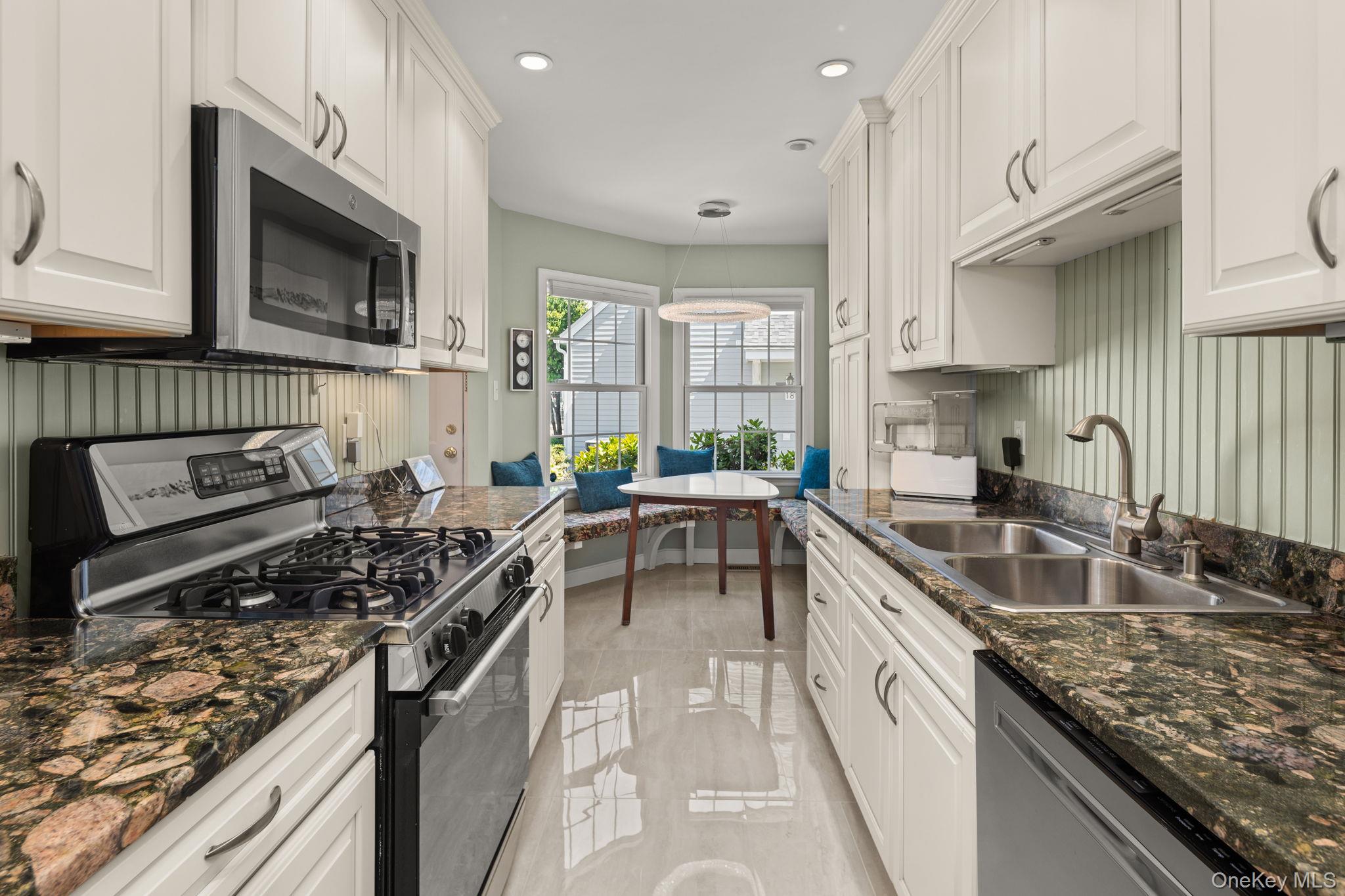 193 Hamilton Avenue # 20, Greenwich, CT 06830