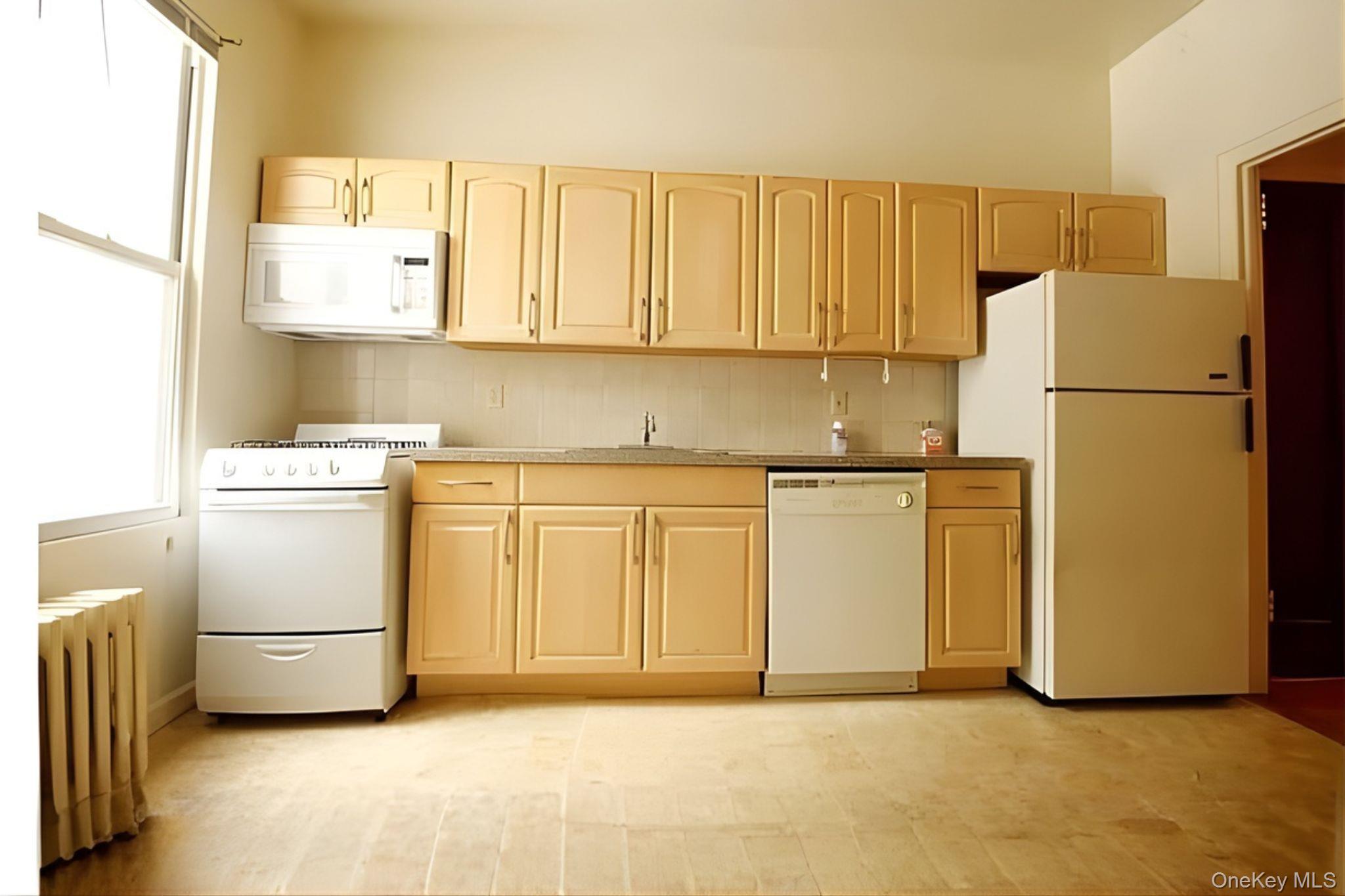 683 Woodward Avenue, Ridgewood, NY 11385