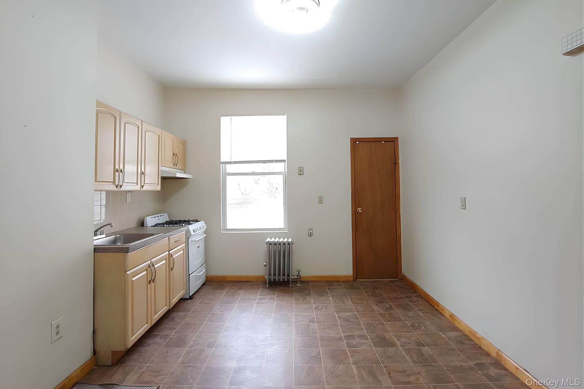 683 Woodward Avenue, Ridgewood, NY 11385