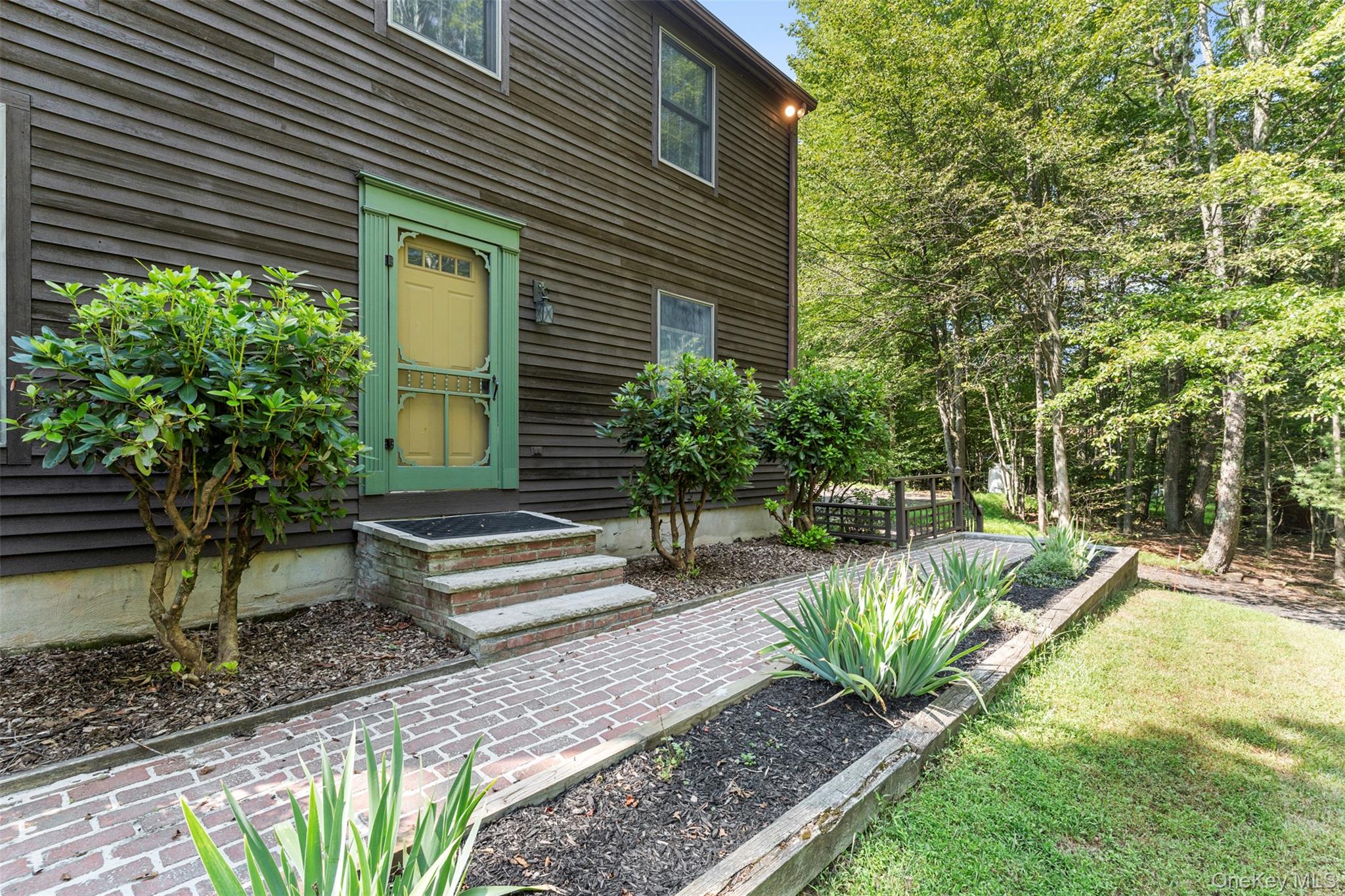 213 Ski Run Road, Bloomingburg, NY 12721