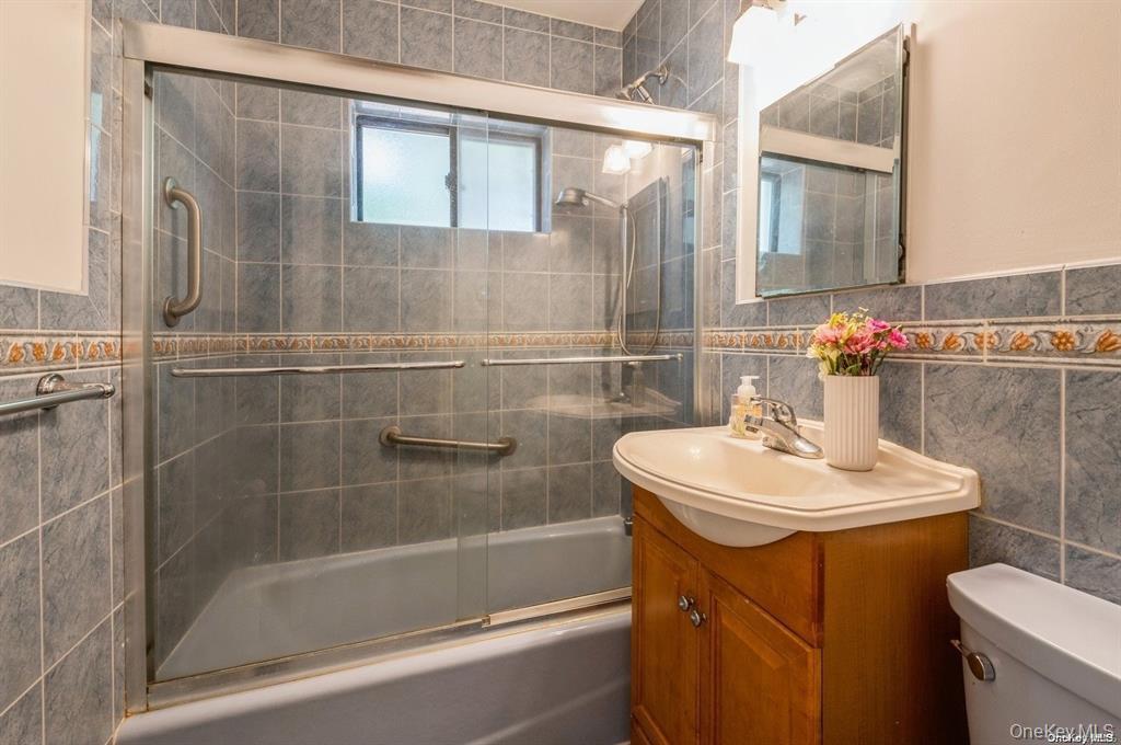 109 Fifteenth Street # D2, Garden City, NY 11530