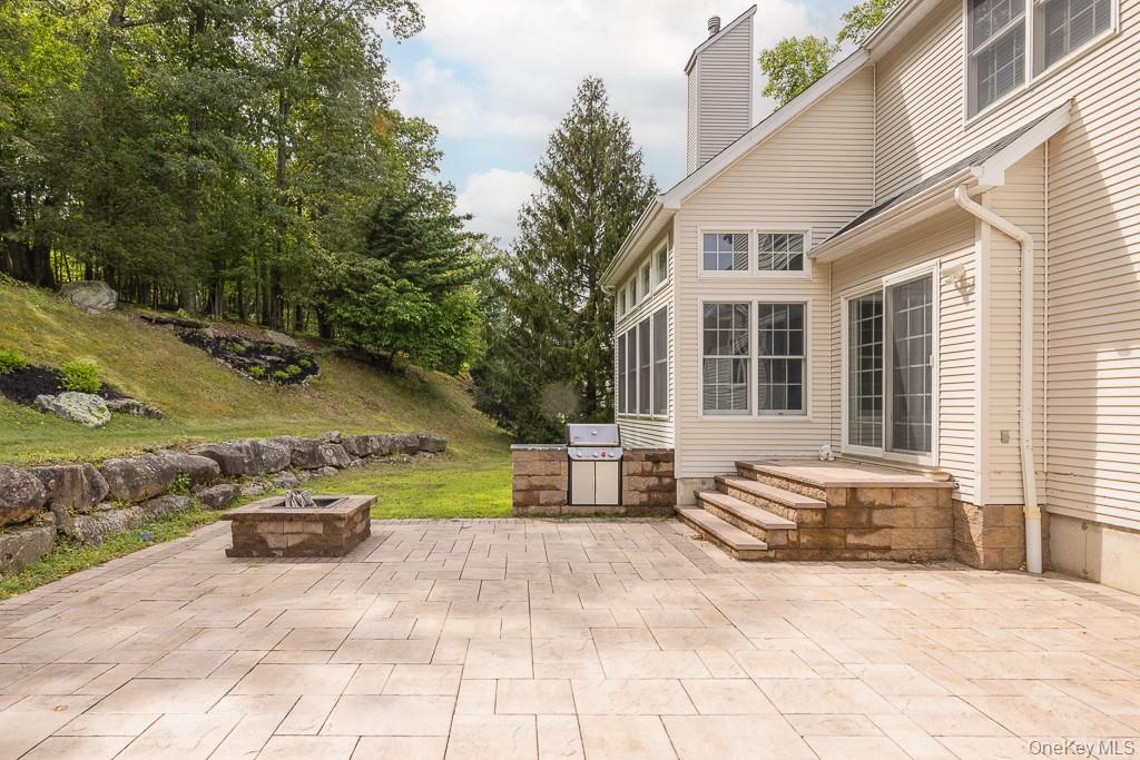 36 Dickens Street, Stony Point, NY 10980