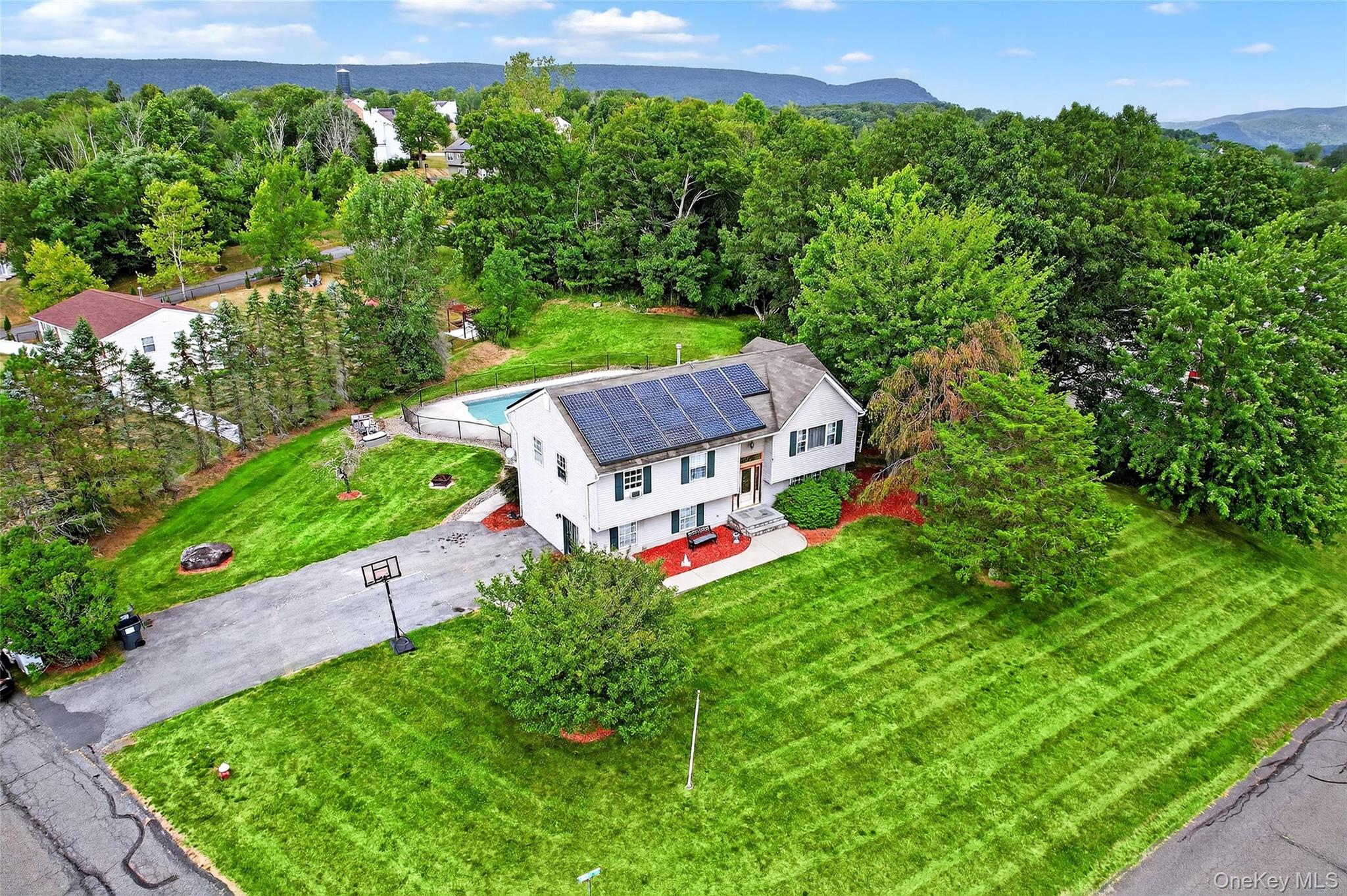 3 Cambridge Road, Highland Mills, NY 10930