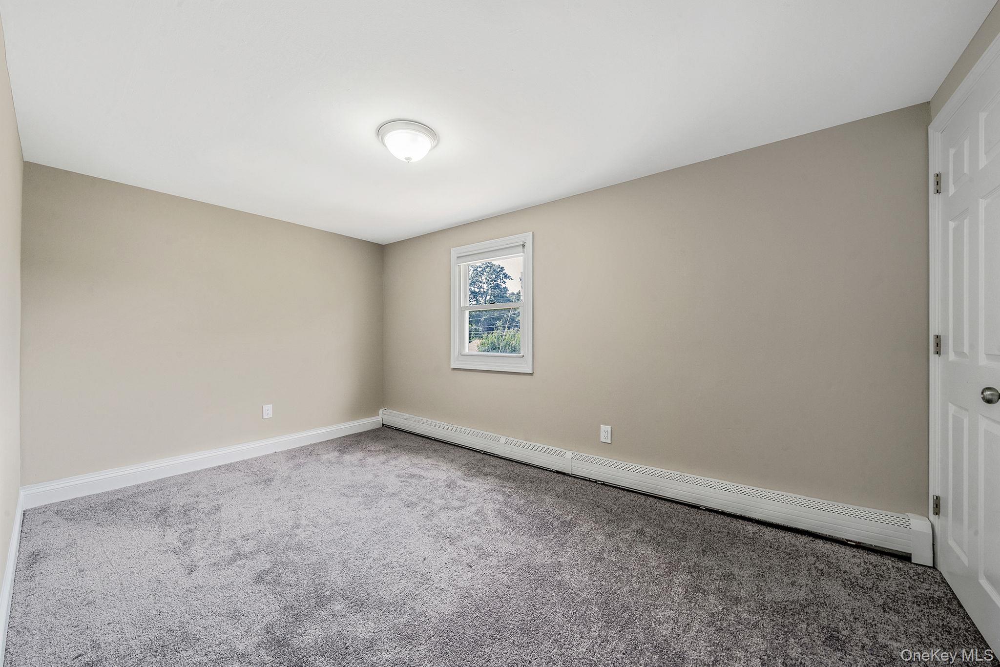 286 Old Country Road, Deer Park, NY 11729