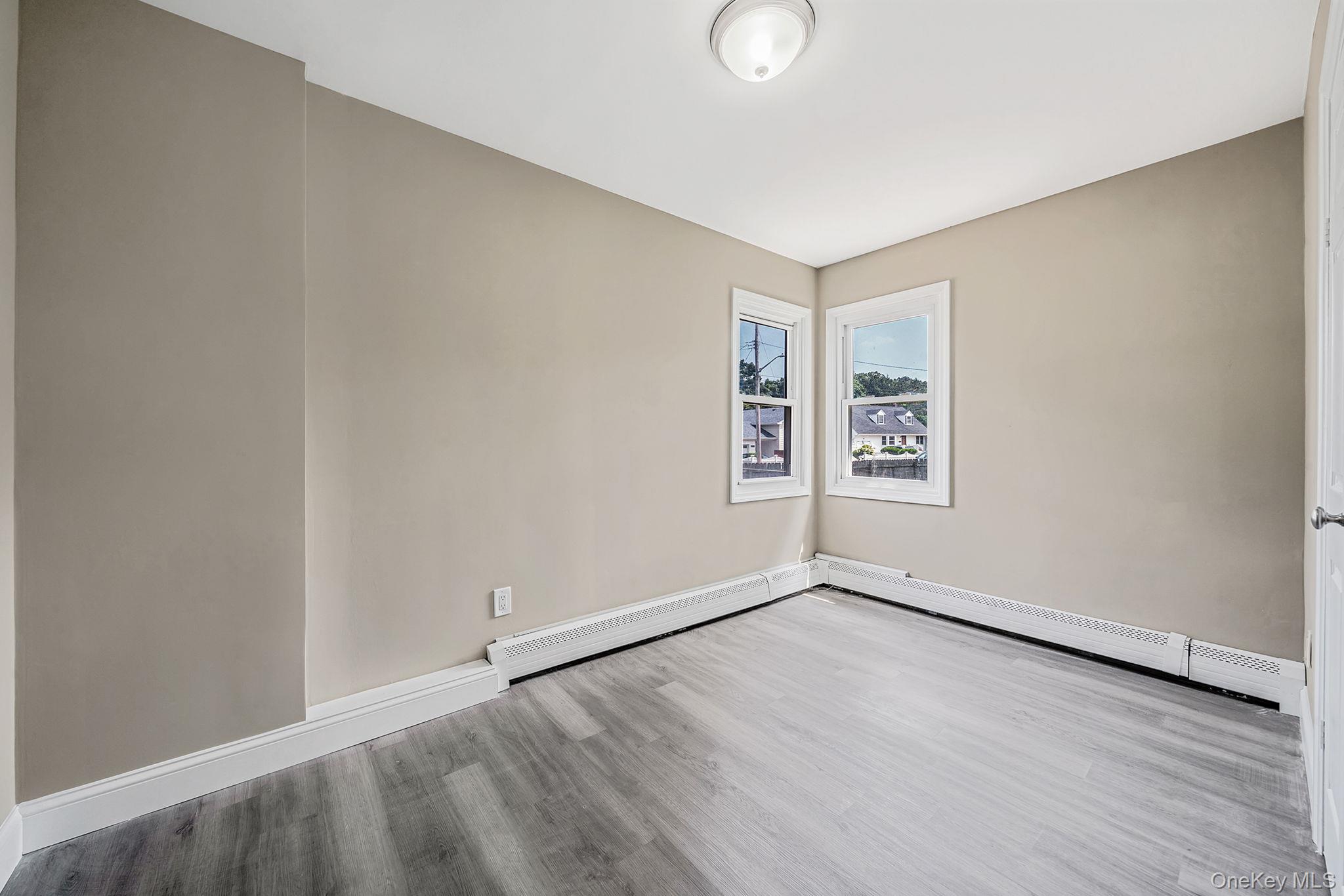 286 Old Country Road, Deer Park, NY 11729