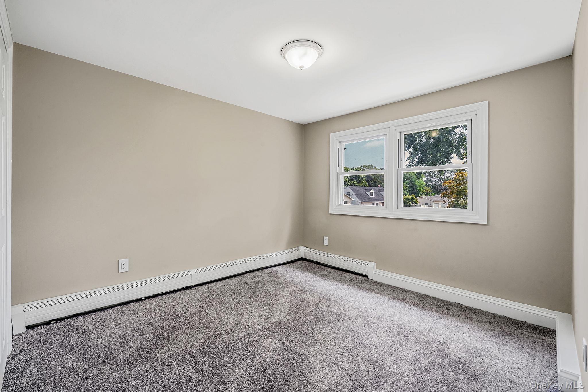 286 Old Country Road, Deer Park, NY 11729