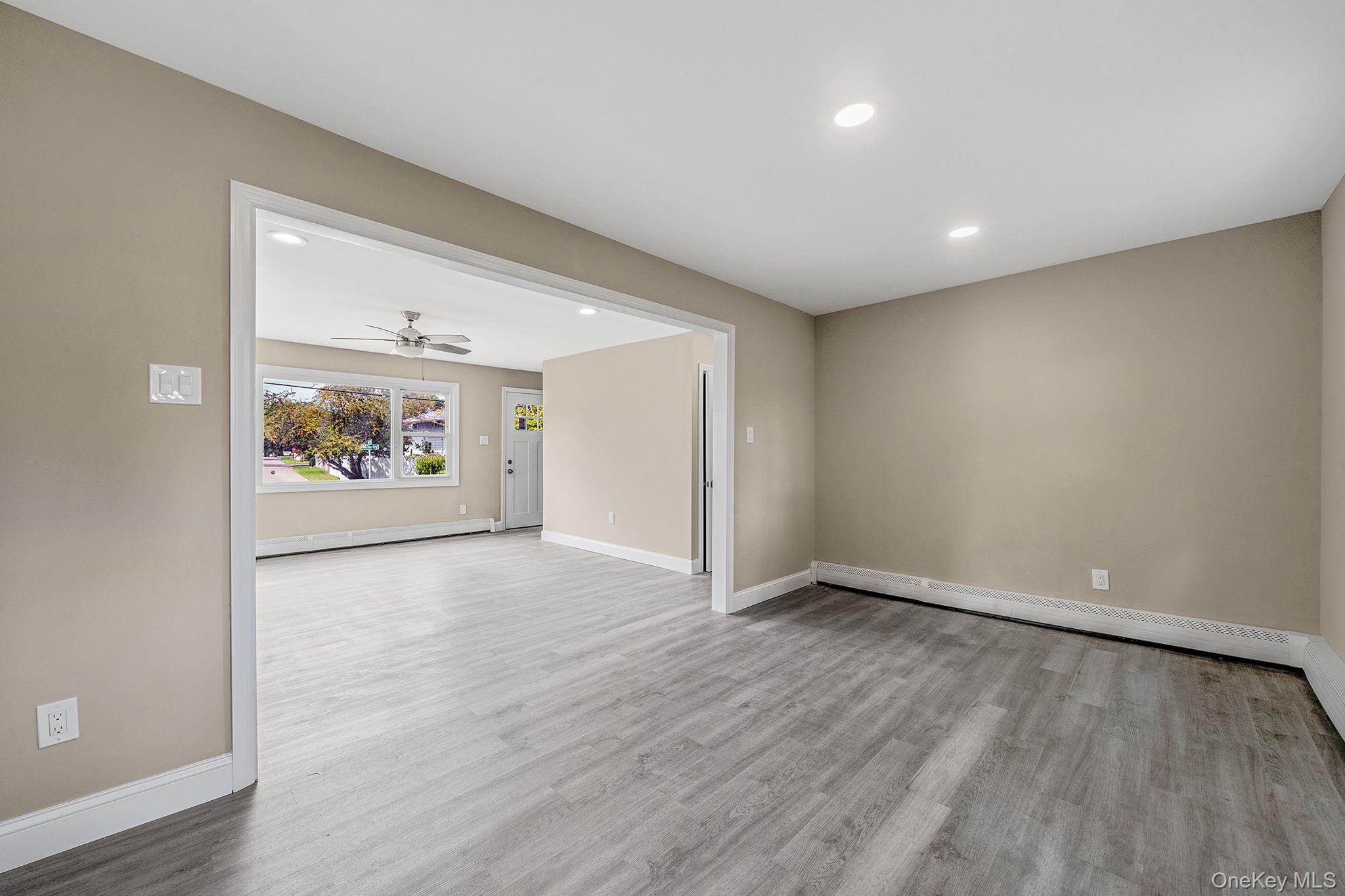 286 Old Country Road, Deer Park, NY 11729