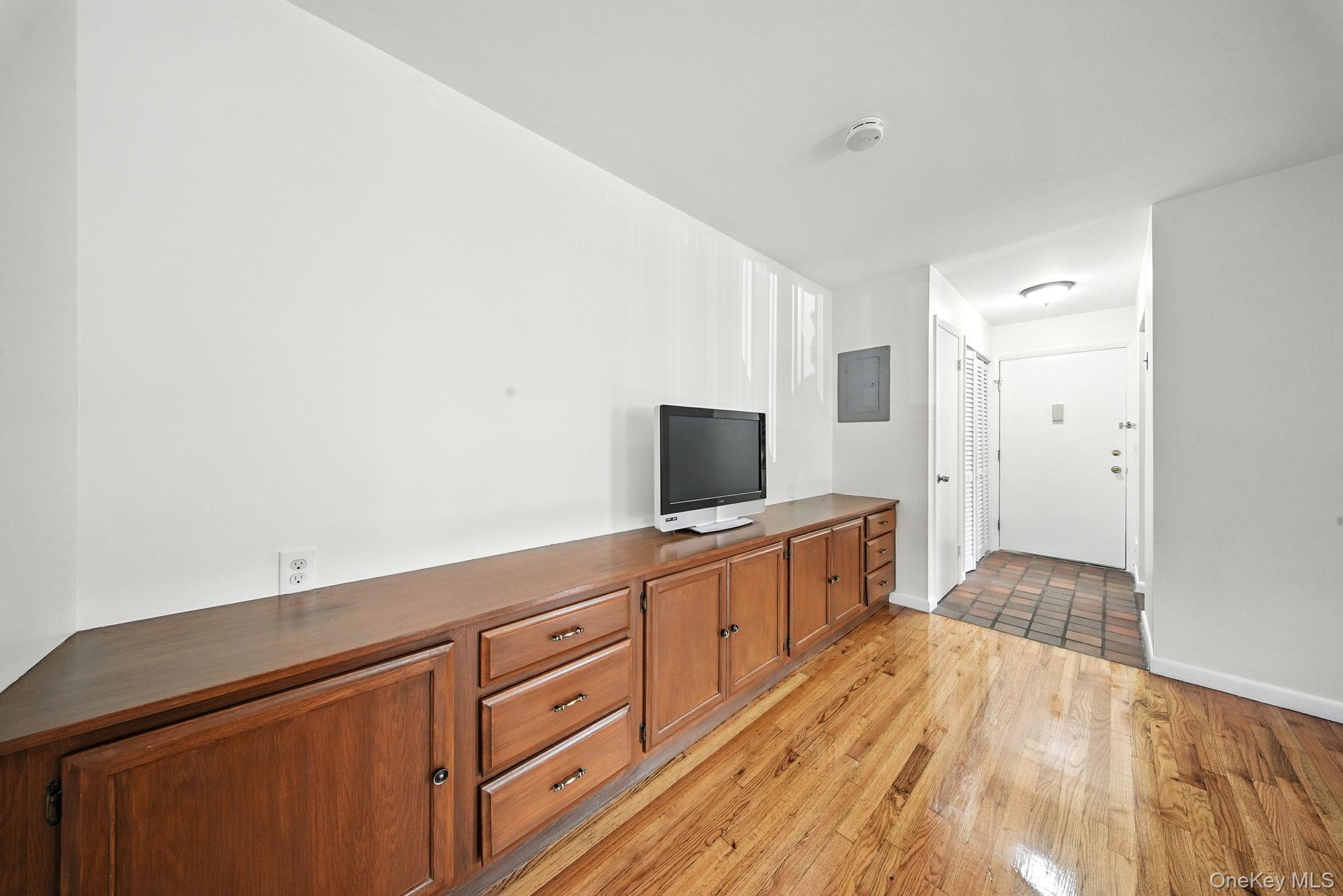 89 Sycamore Drive, Middletown, NY 10940