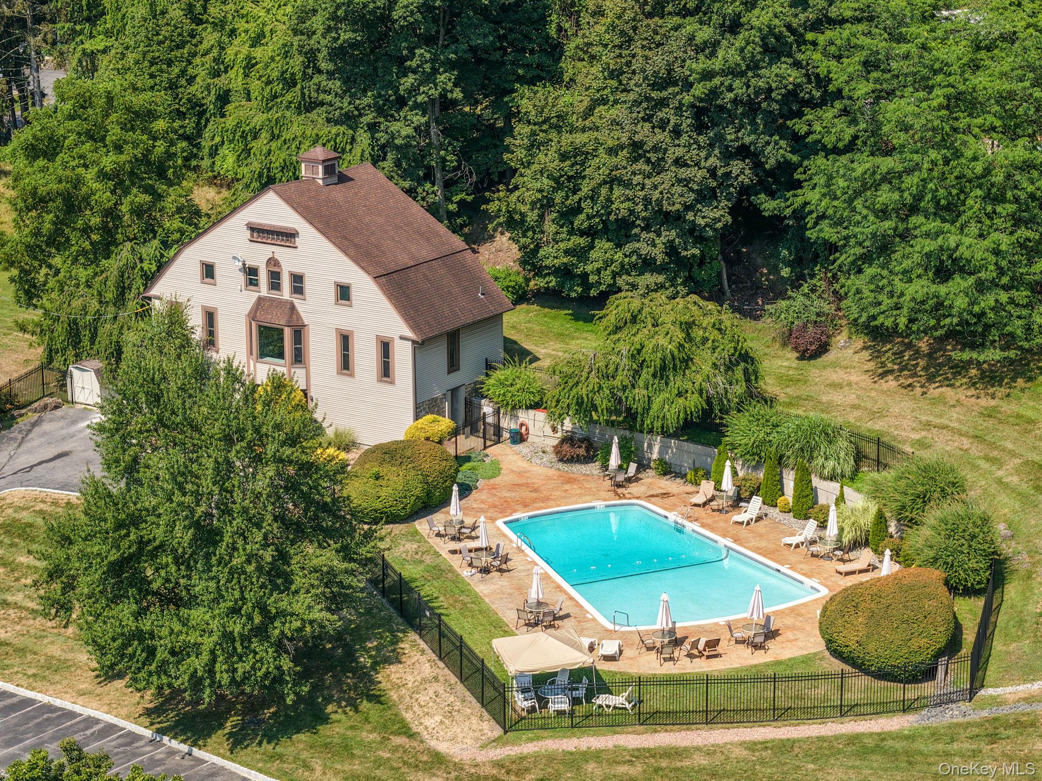 89 Sycamore Drive, Middletown, NY 10940