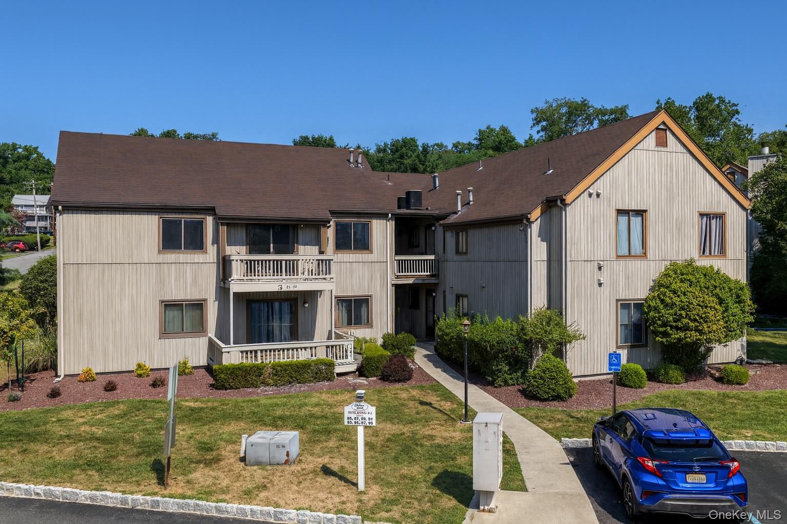 89 Sycamore Drive, Middletown, NY 10940