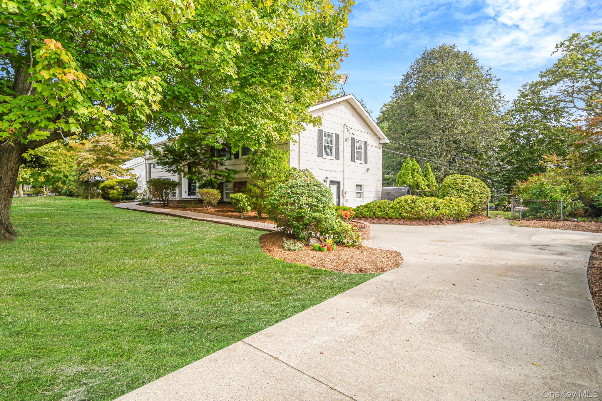 35 Wedgewood Drive, Coram, NY 11727