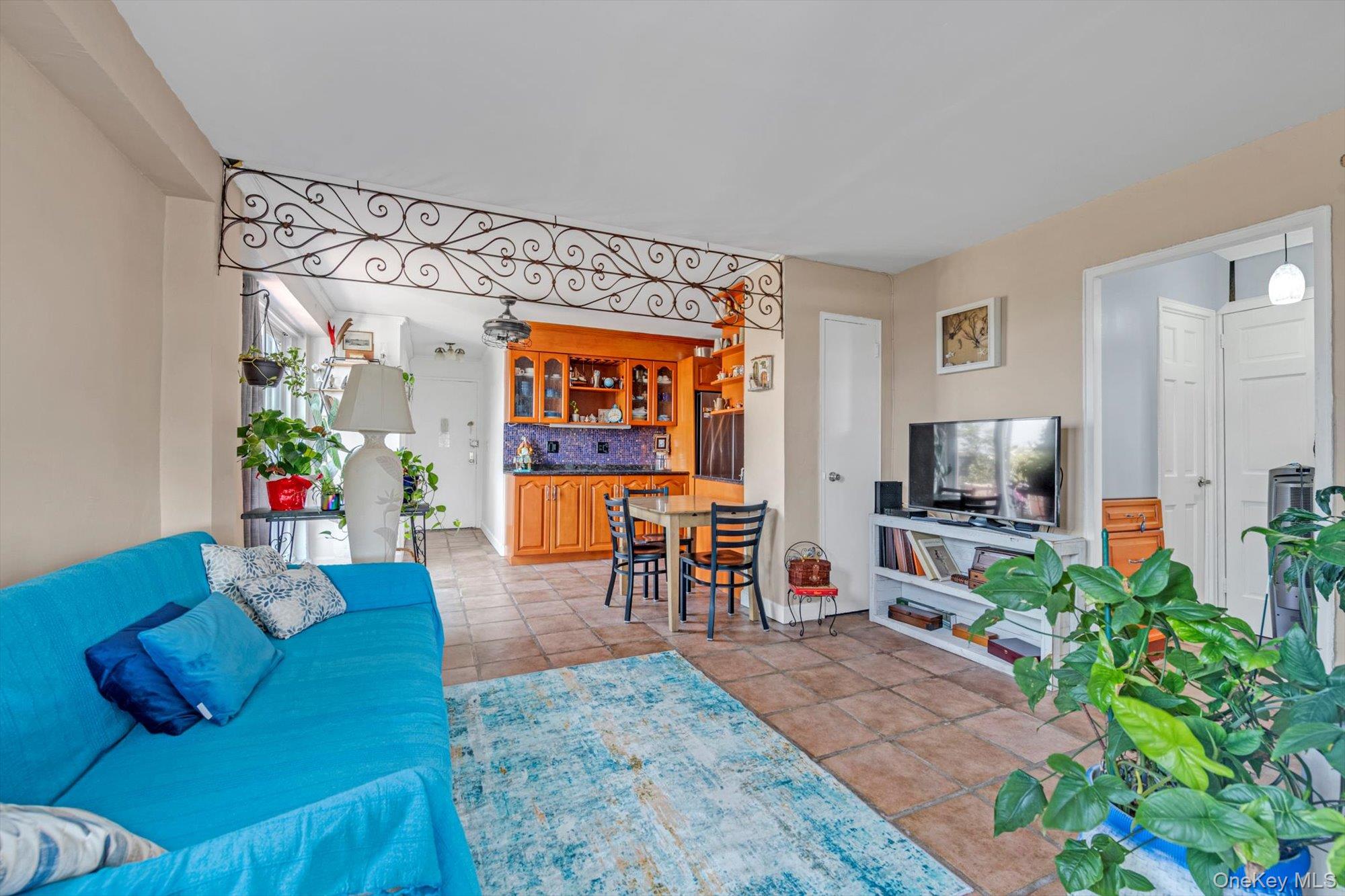 83-60 118th Street # 12F, Kew Gardens, NY 11415