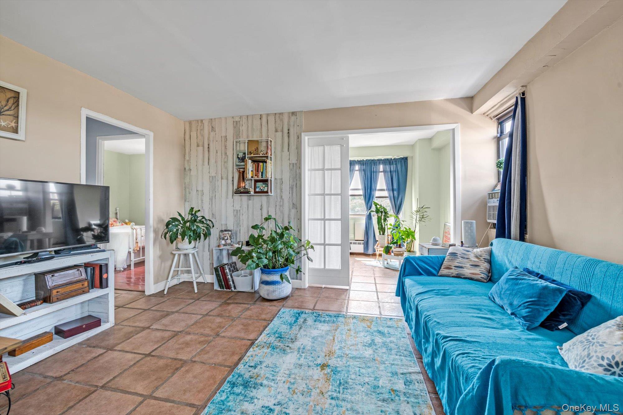 83-60 118th Street # 12F, Kew Gardens, NY 11415