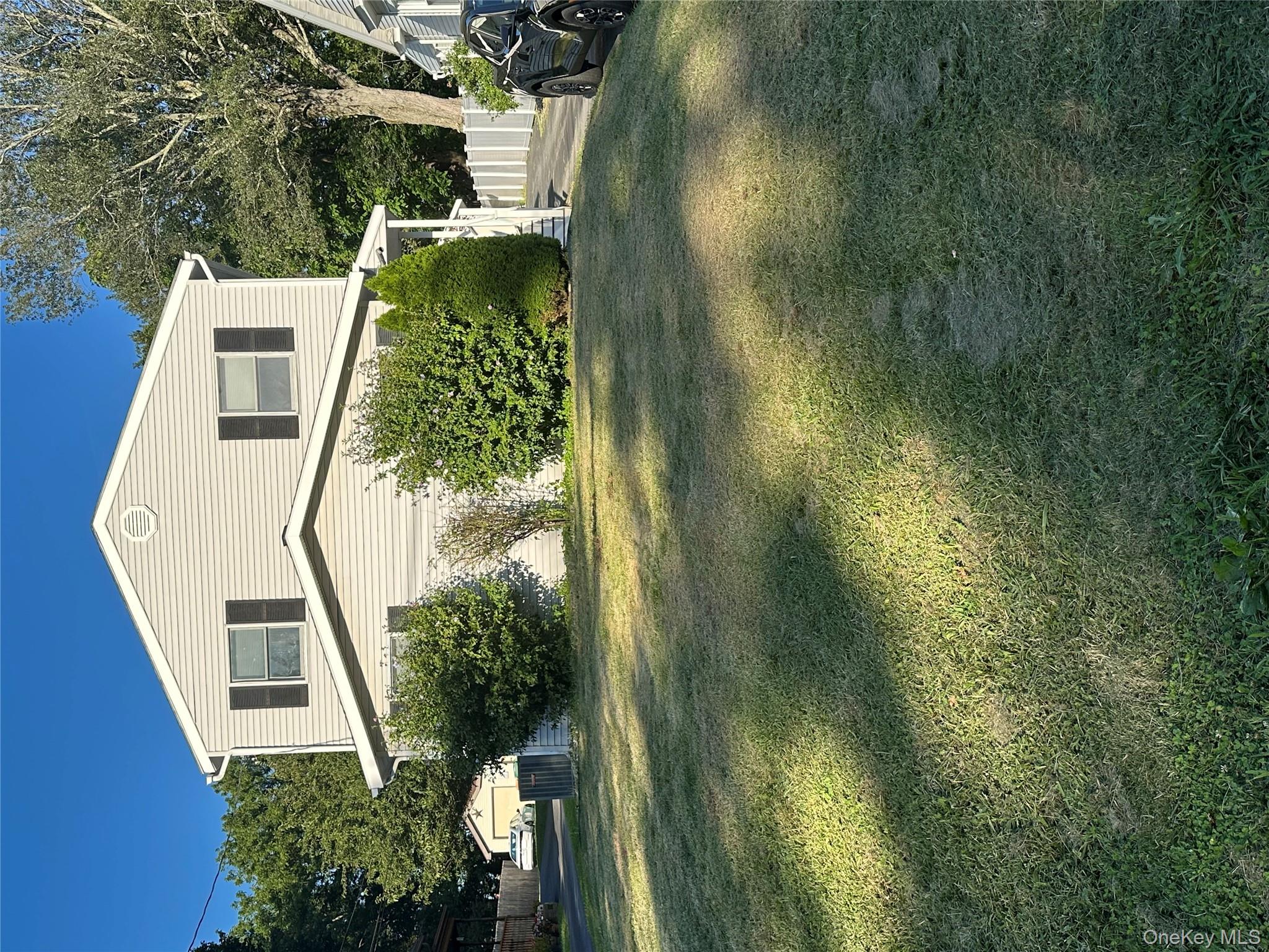 18 Peckham Road, Poughkeepsie, NY 12603