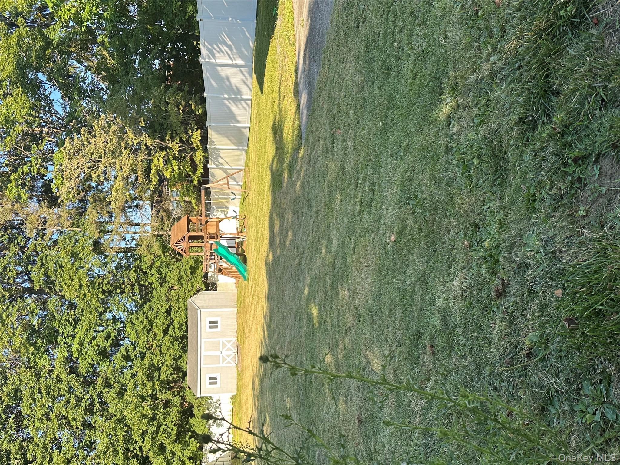 18 Peckham Road, Poughkeepsie, NY 12603