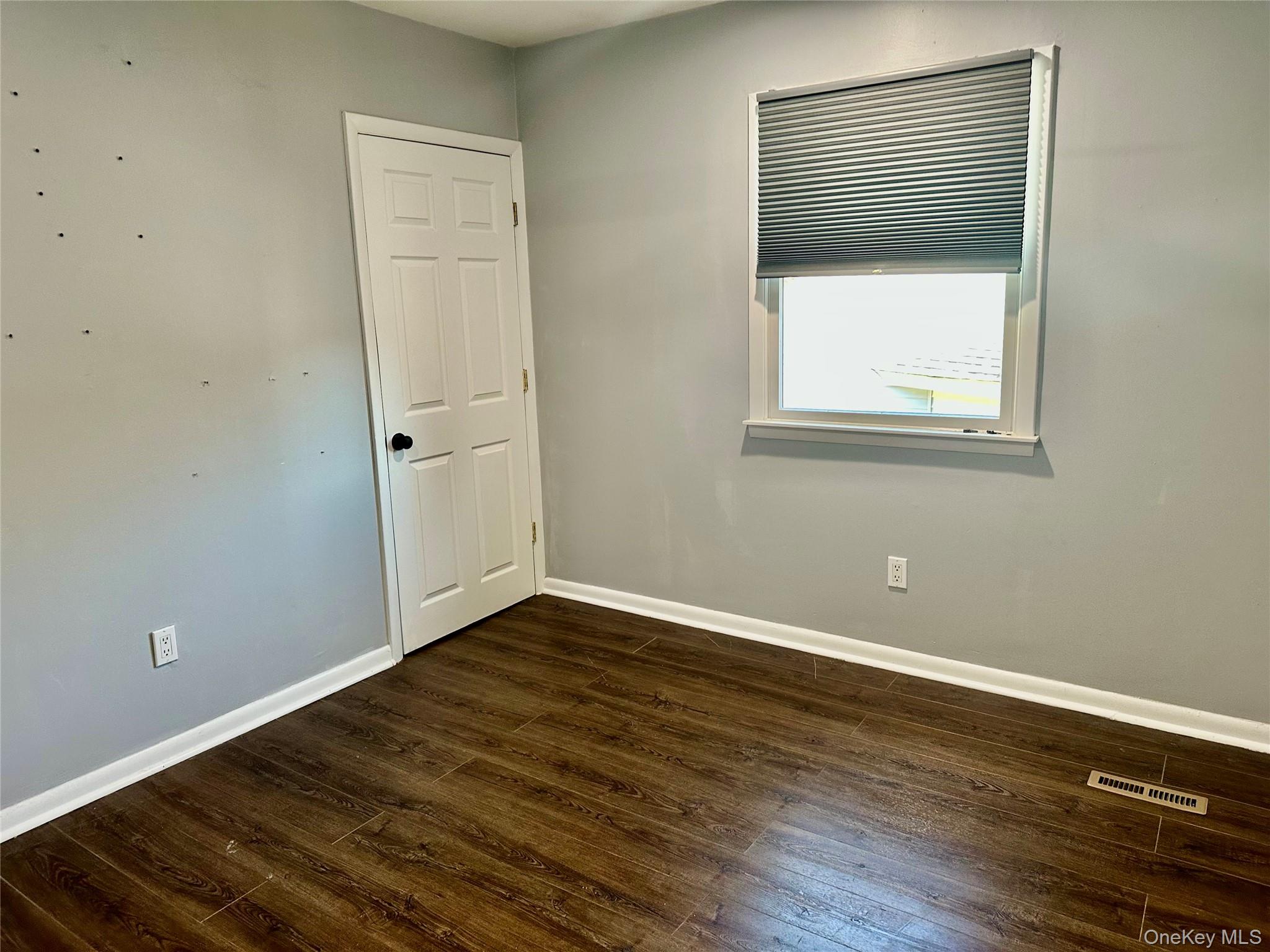 18 Peckham Road, Poughkeepsie, NY 12603